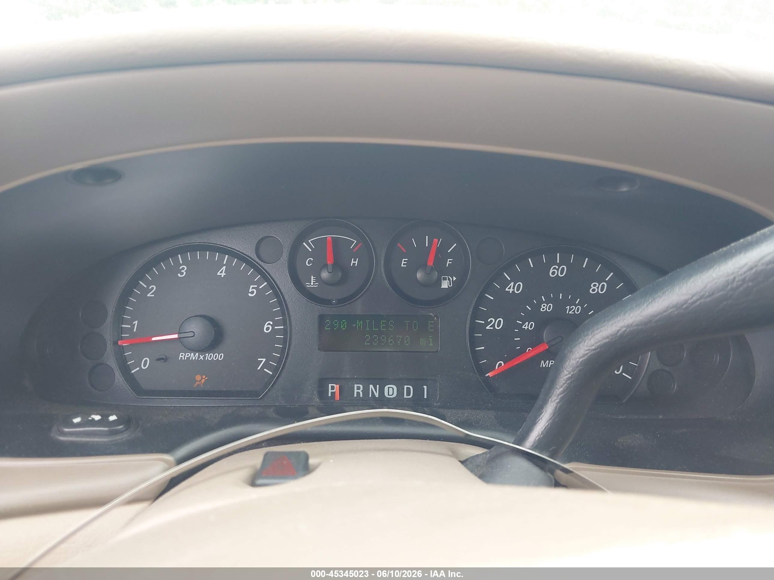 2004 Ford Taurus Ses Silver vin: 1FAFP55S04A188134
