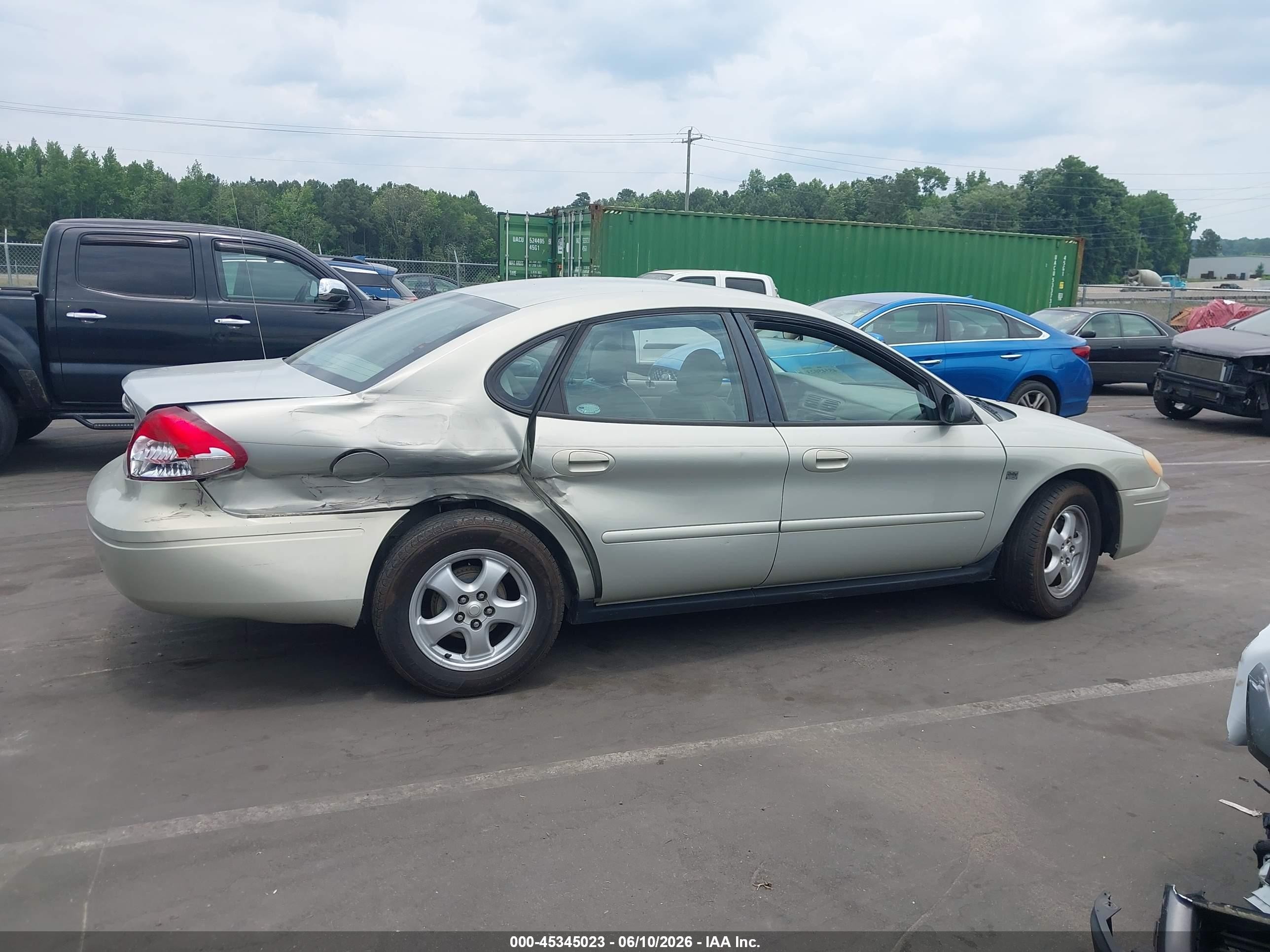 2004 Ford Taurus Ses Silver vin: 1FAFP55S04A188134