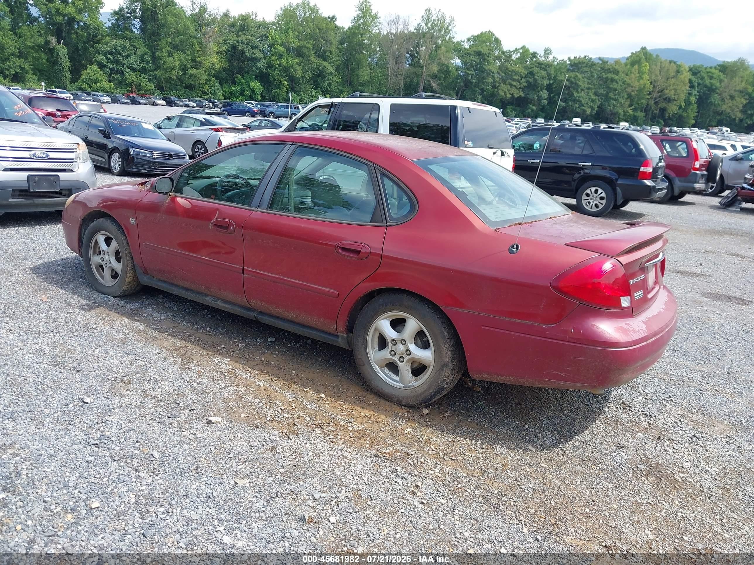 2003 Ford Taurus Ses Красный vin: 1FAFP55S13A113425