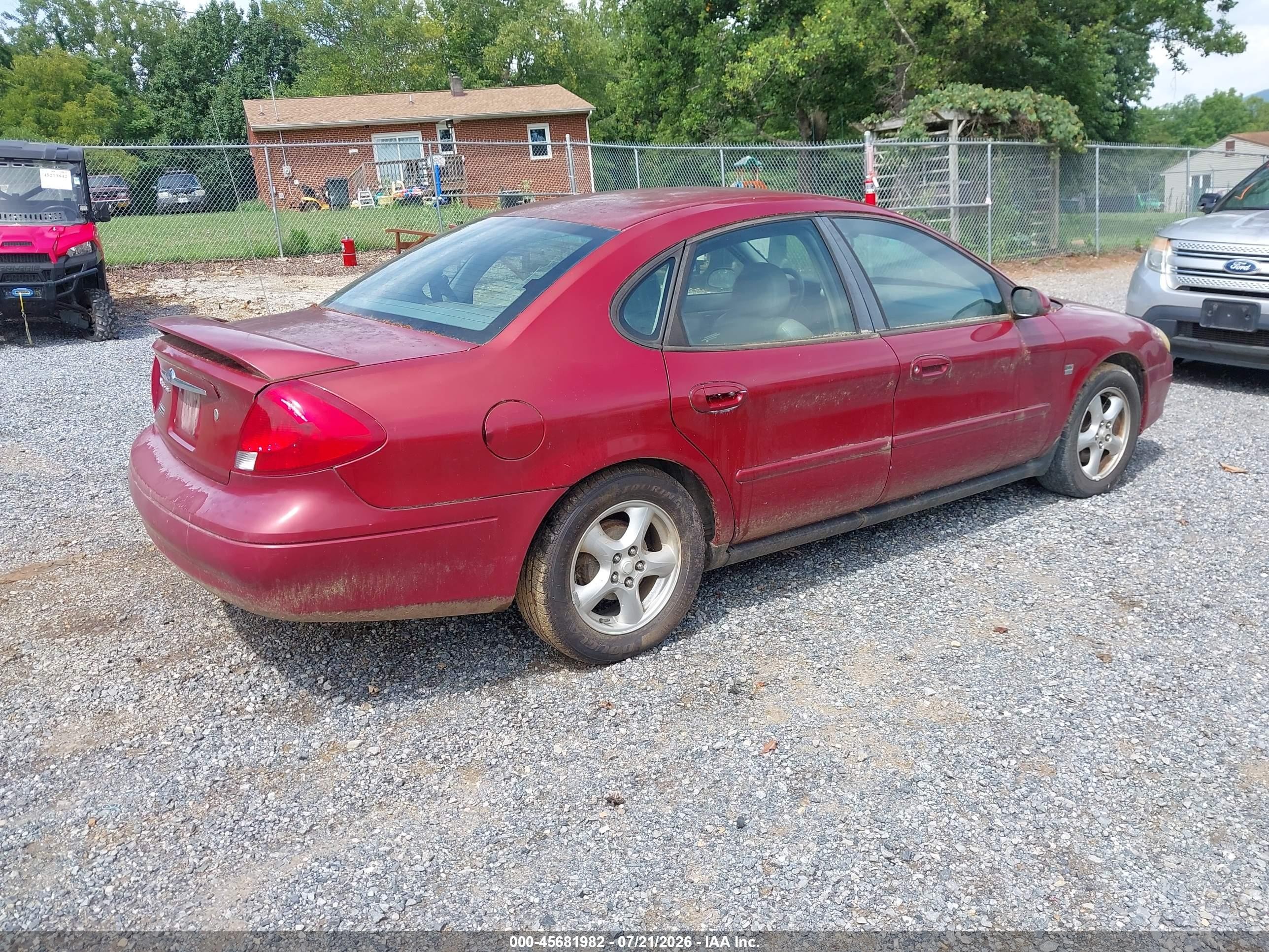2003 Ford Taurus Ses Красный vin: 1FAFP55S13A113425