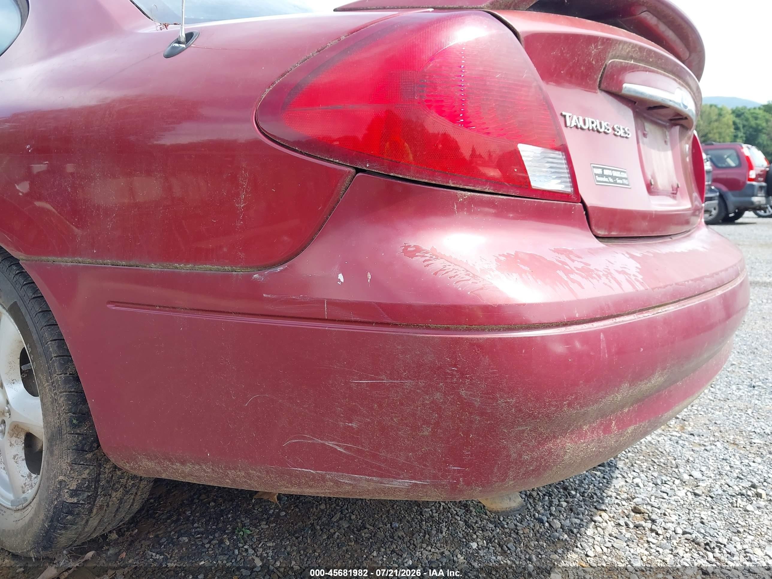 2003 Ford Taurus Ses Красный vin: 1FAFP55S13A113425