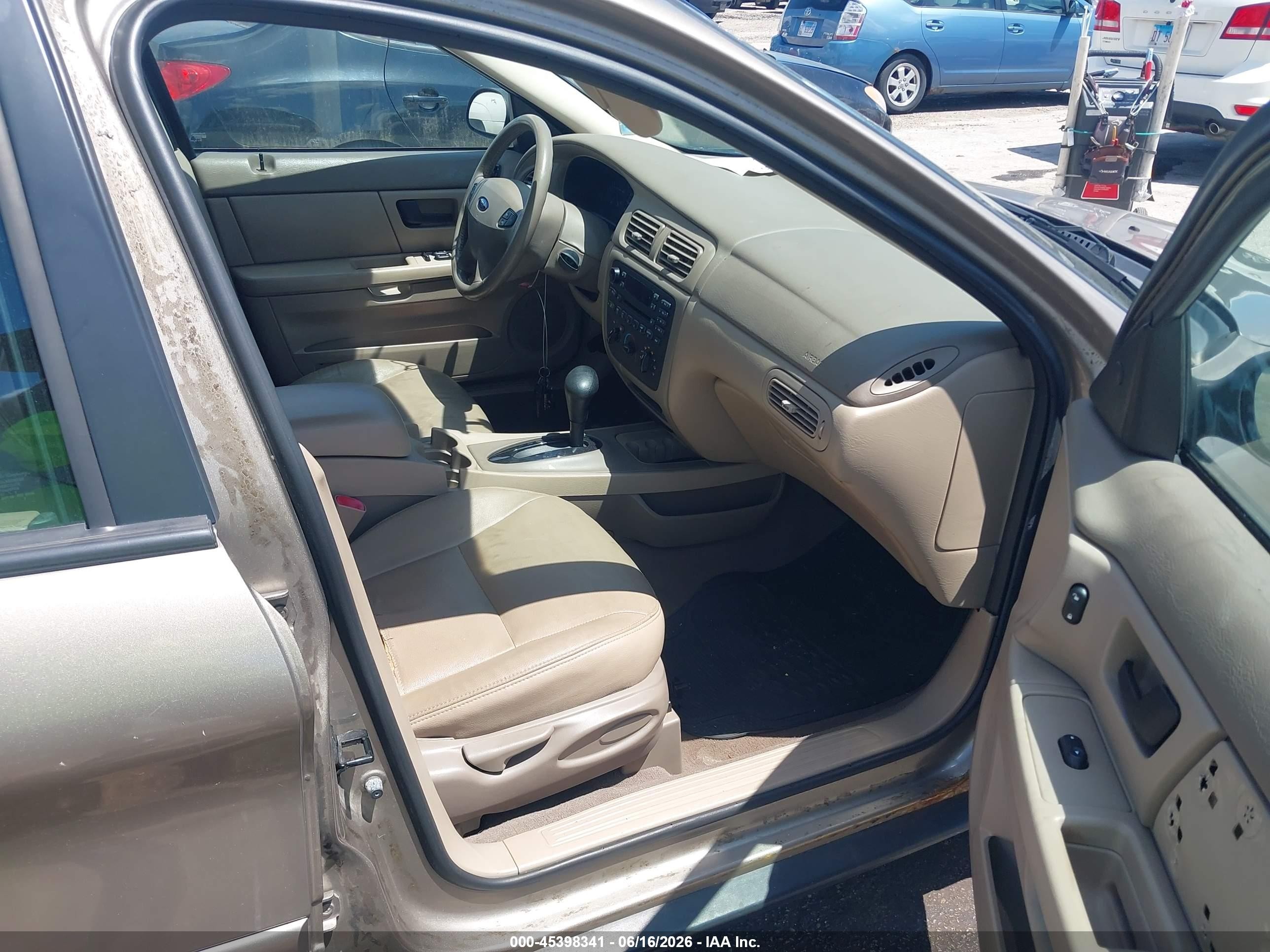 2003 Ford Taurus Ses Gold vin: 1FAFP55S13G263094