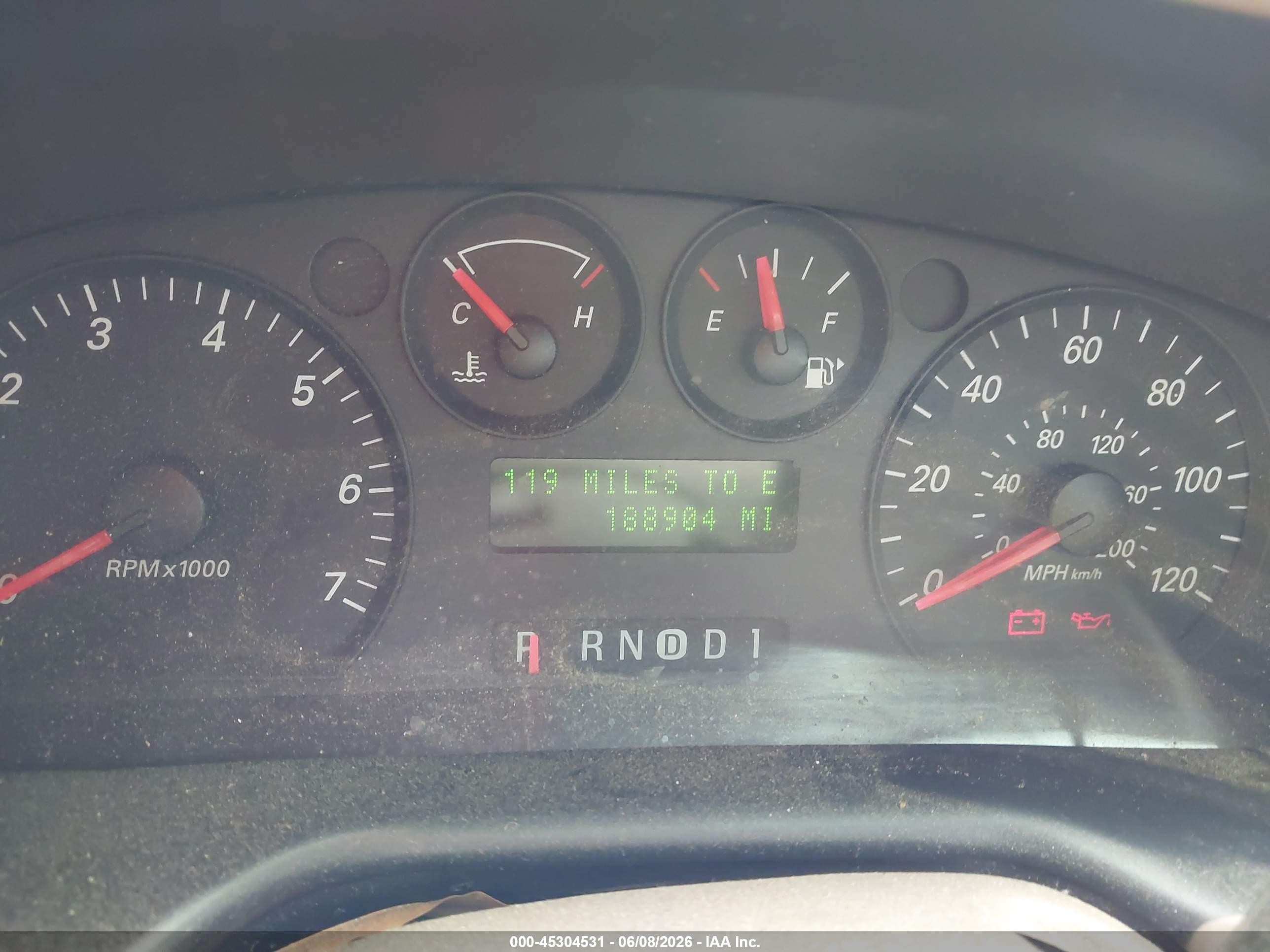 2004 Ford Taurus Ses White vin: 1FAFP55S14A149620