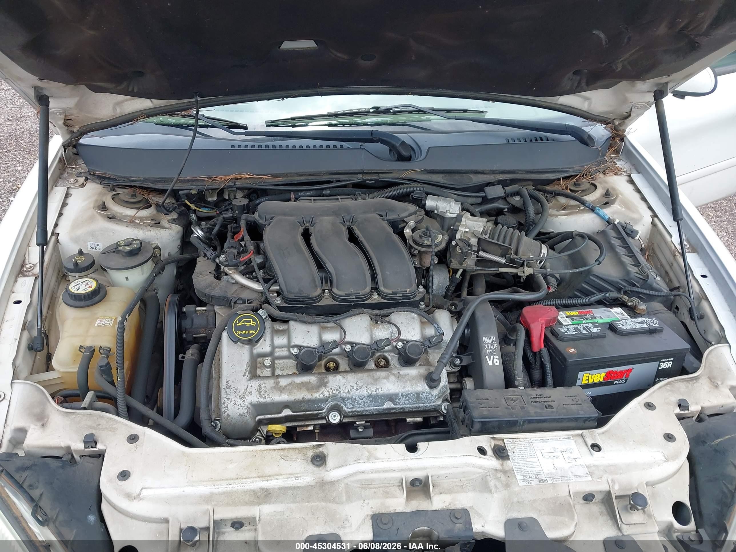 2004 Ford Taurus Ses White vin: 1FAFP55S14A149620