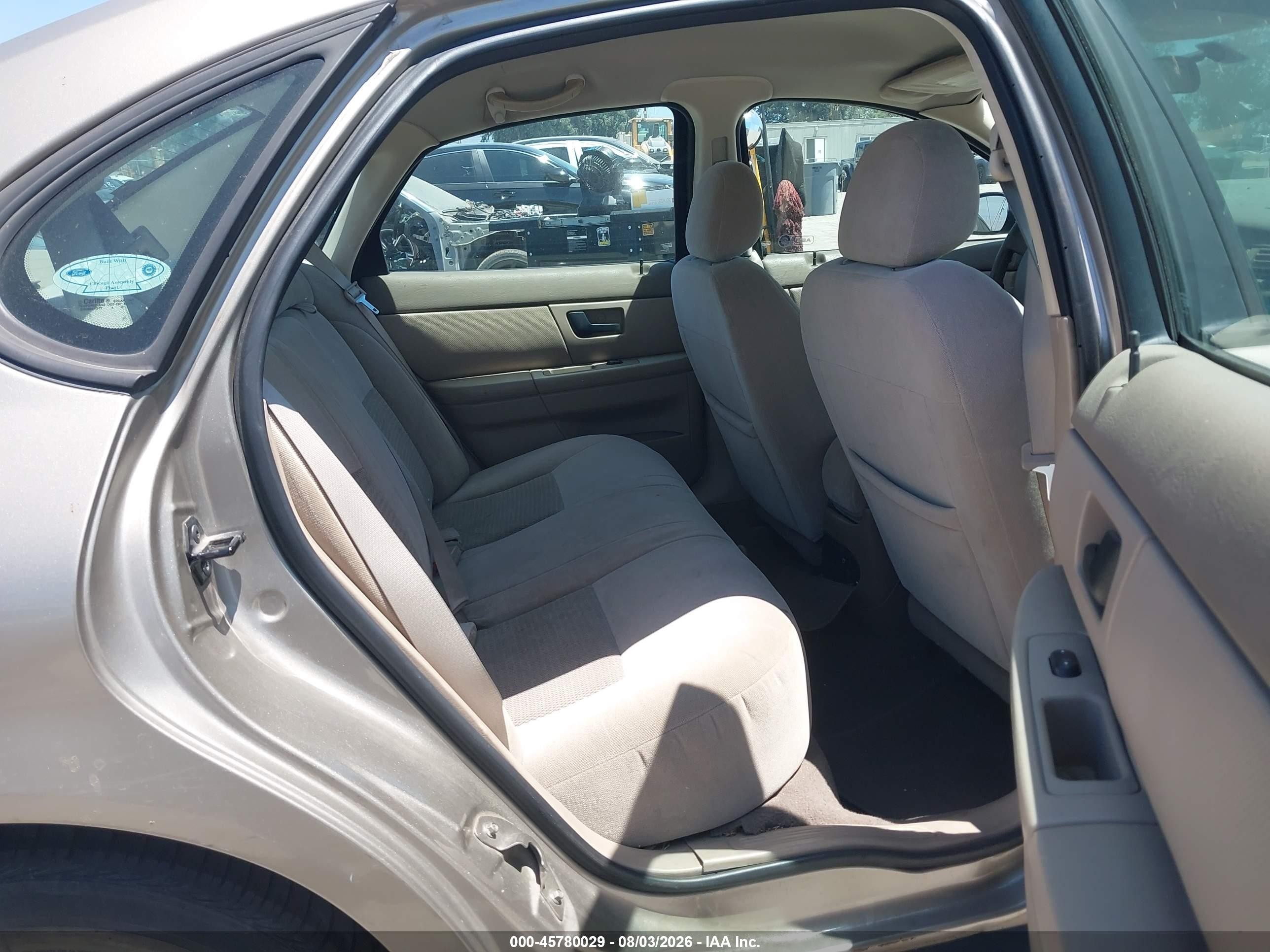 2004 Ford Taurus Ses Beige vin: 1FAFP55S14G182288