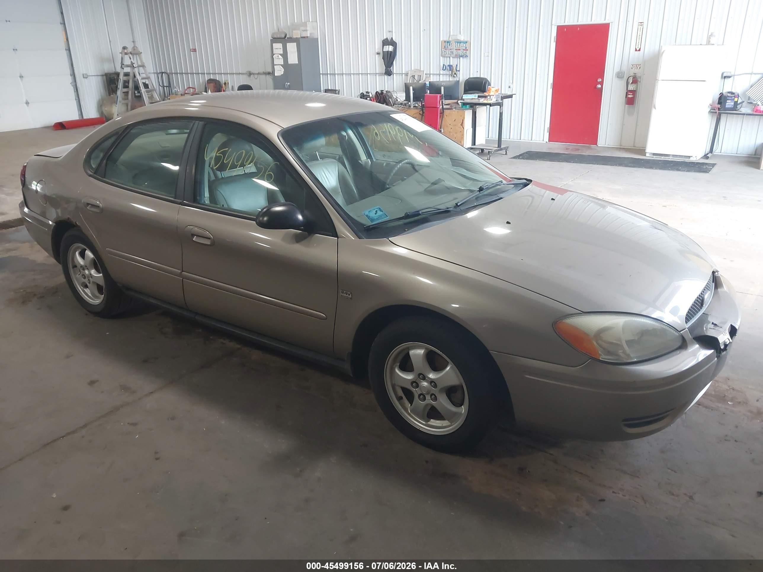 2004 Ford Taurus Ses Gold vin: 1FAFP55S24G185250