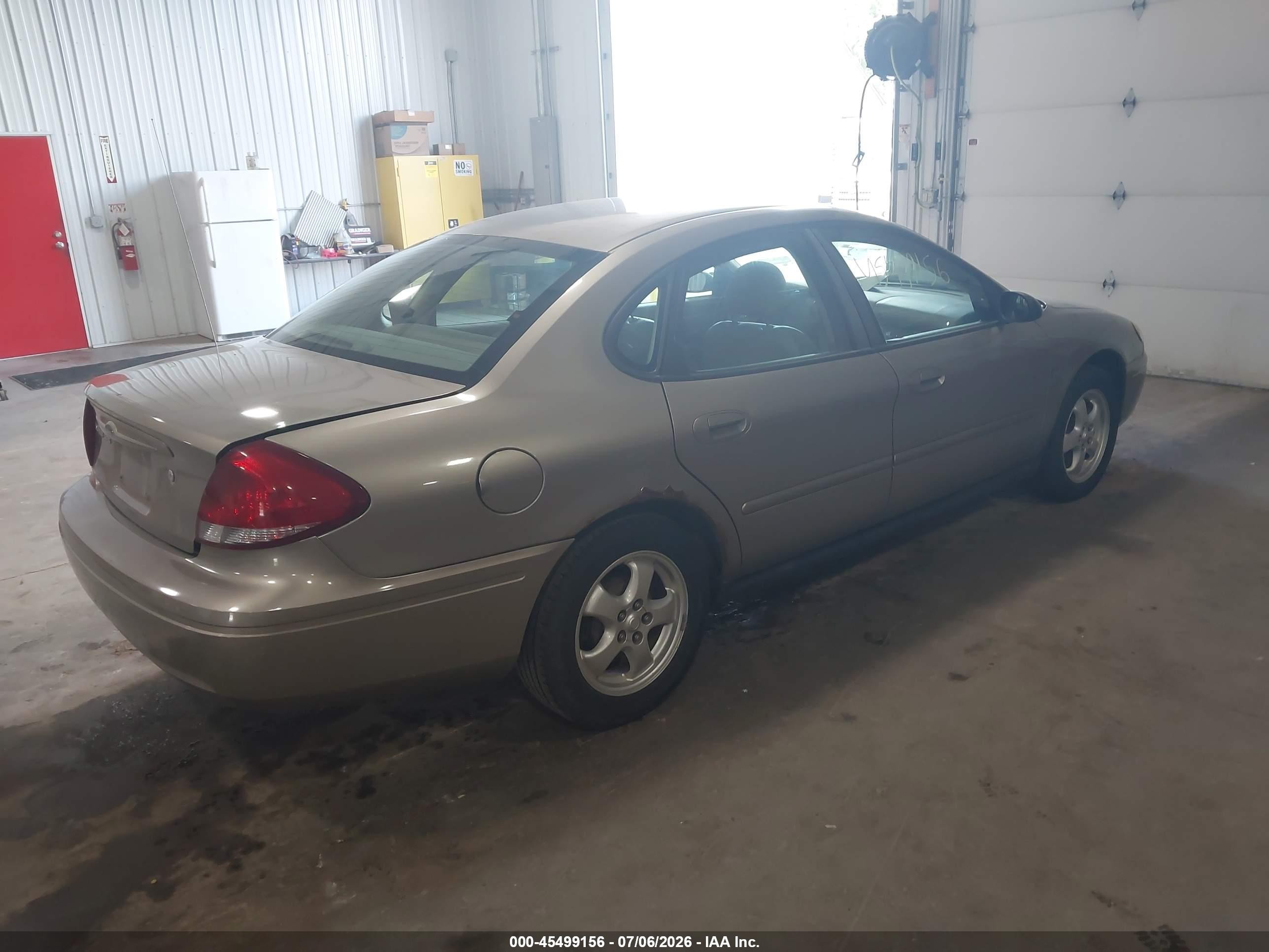 2004 Ford Taurus Ses Gold vin: 1FAFP55S24G185250