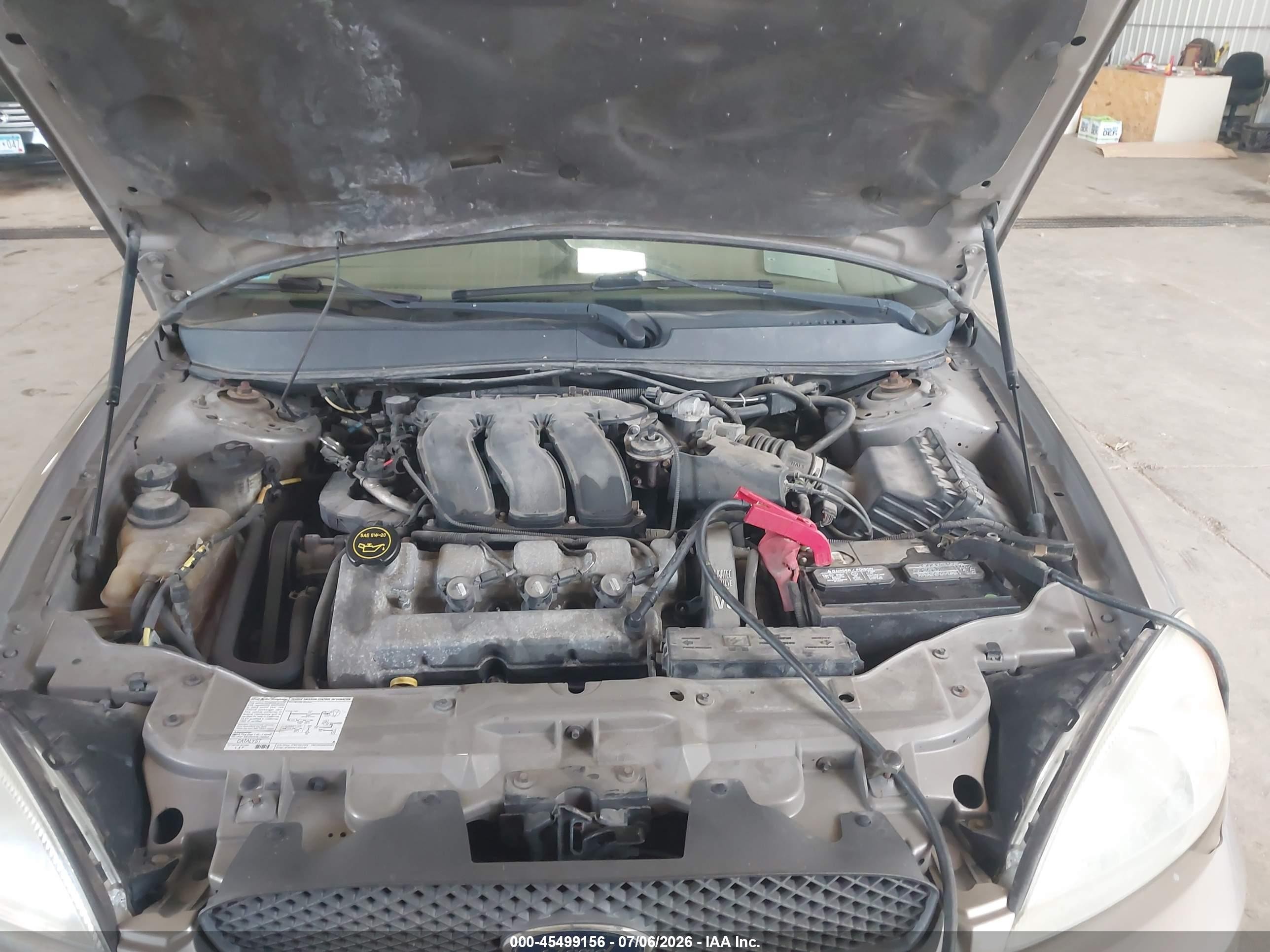 2004 Ford Taurus Ses Gold vin: 1FAFP55S24G185250