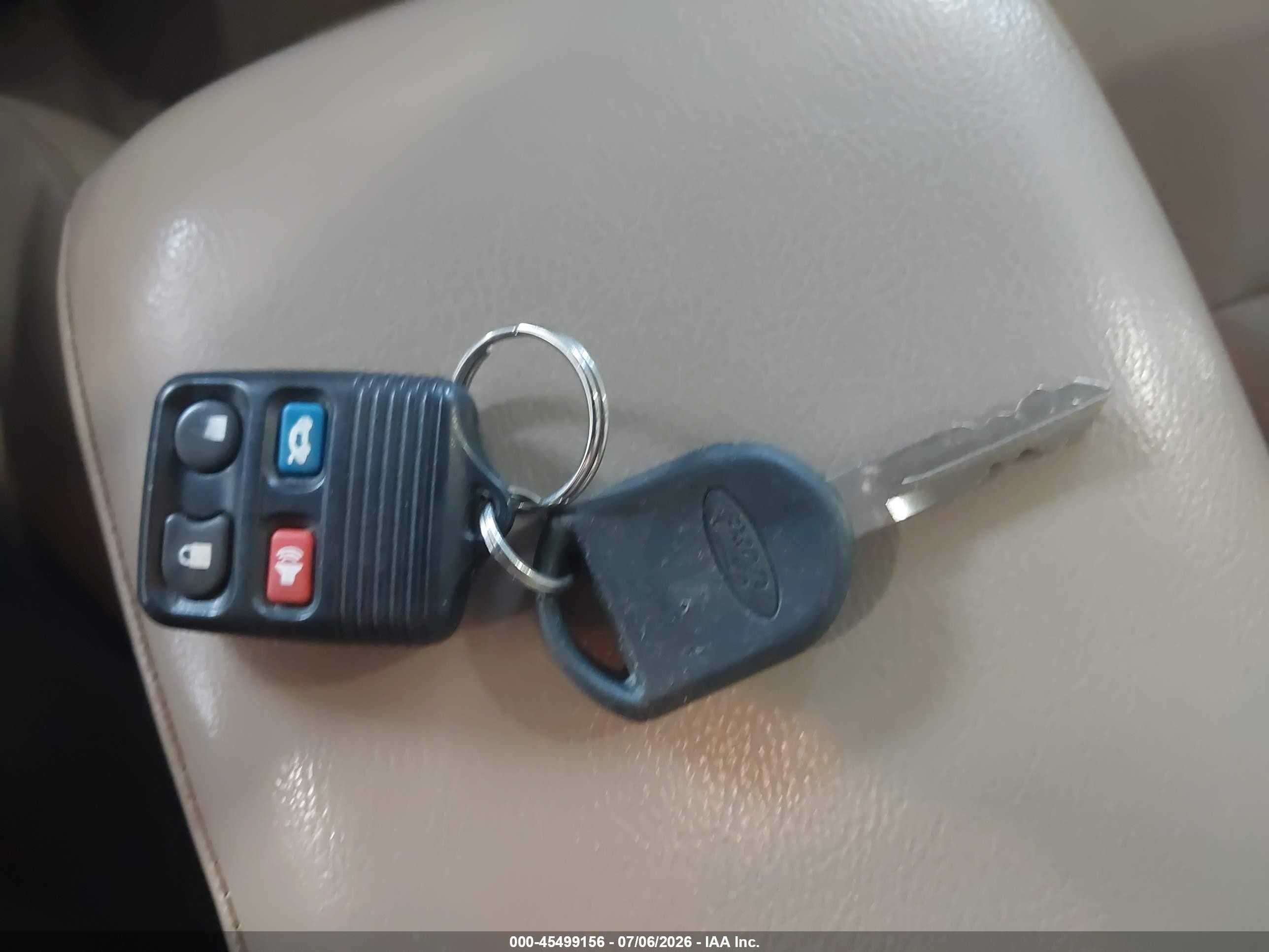 2004 Ford Taurus Ses Gold vin: 1FAFP55S24G185250