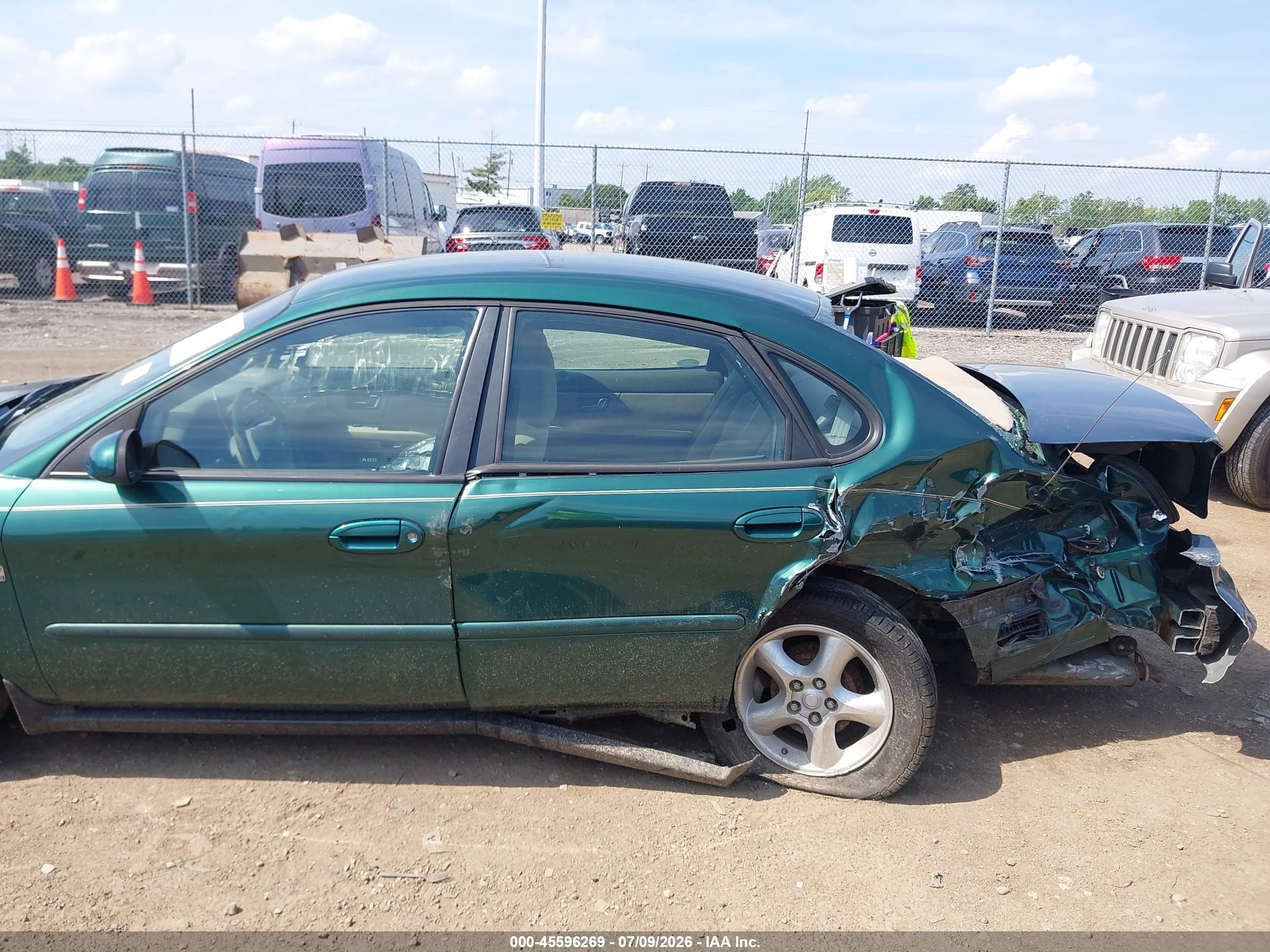 2000 Ford Taurus Ses Green vin: 1FAFP55S3YA286130