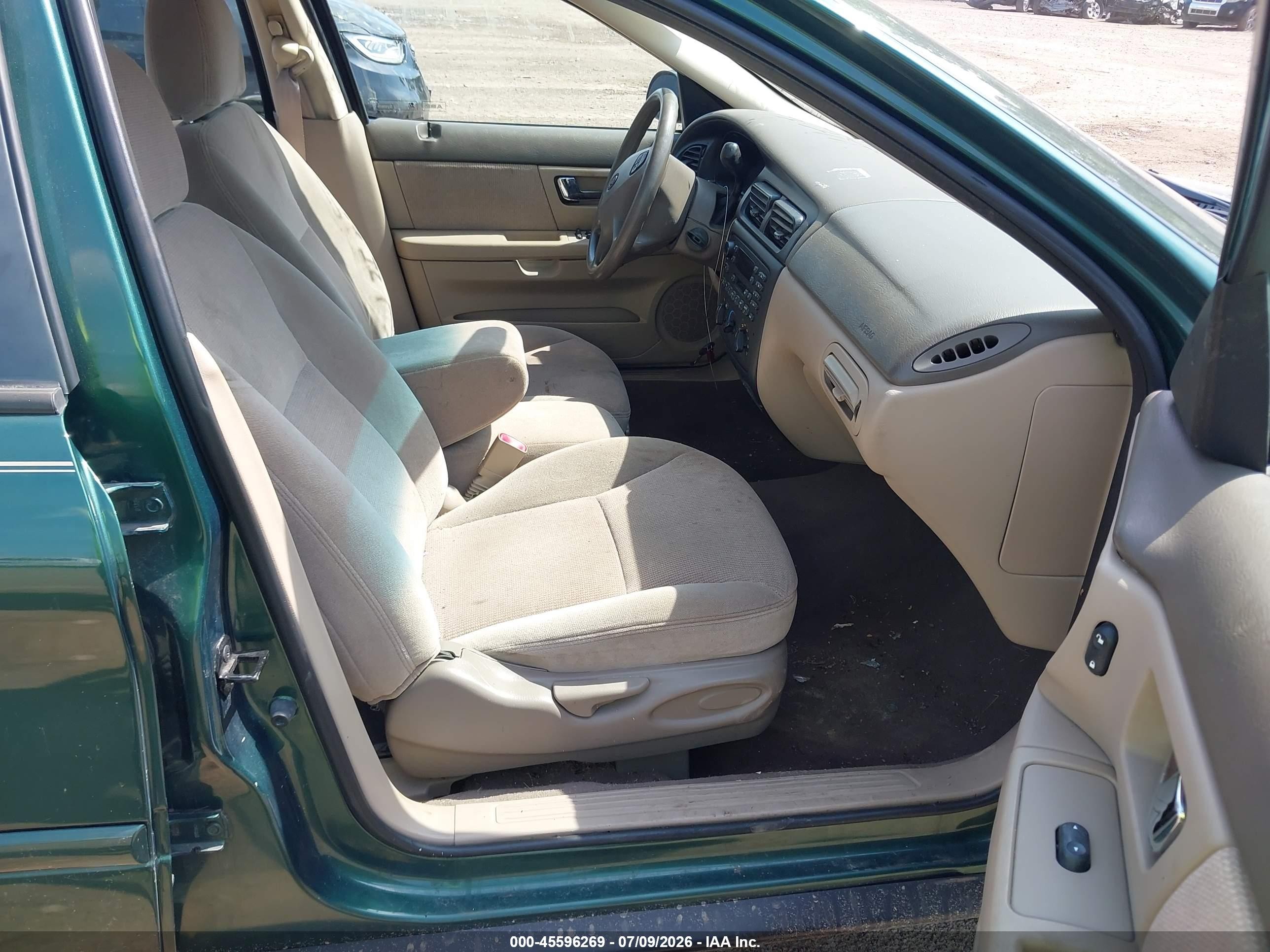 2000 Ford Taurus Ses Green vin: 1FAFP55S3YA286130
