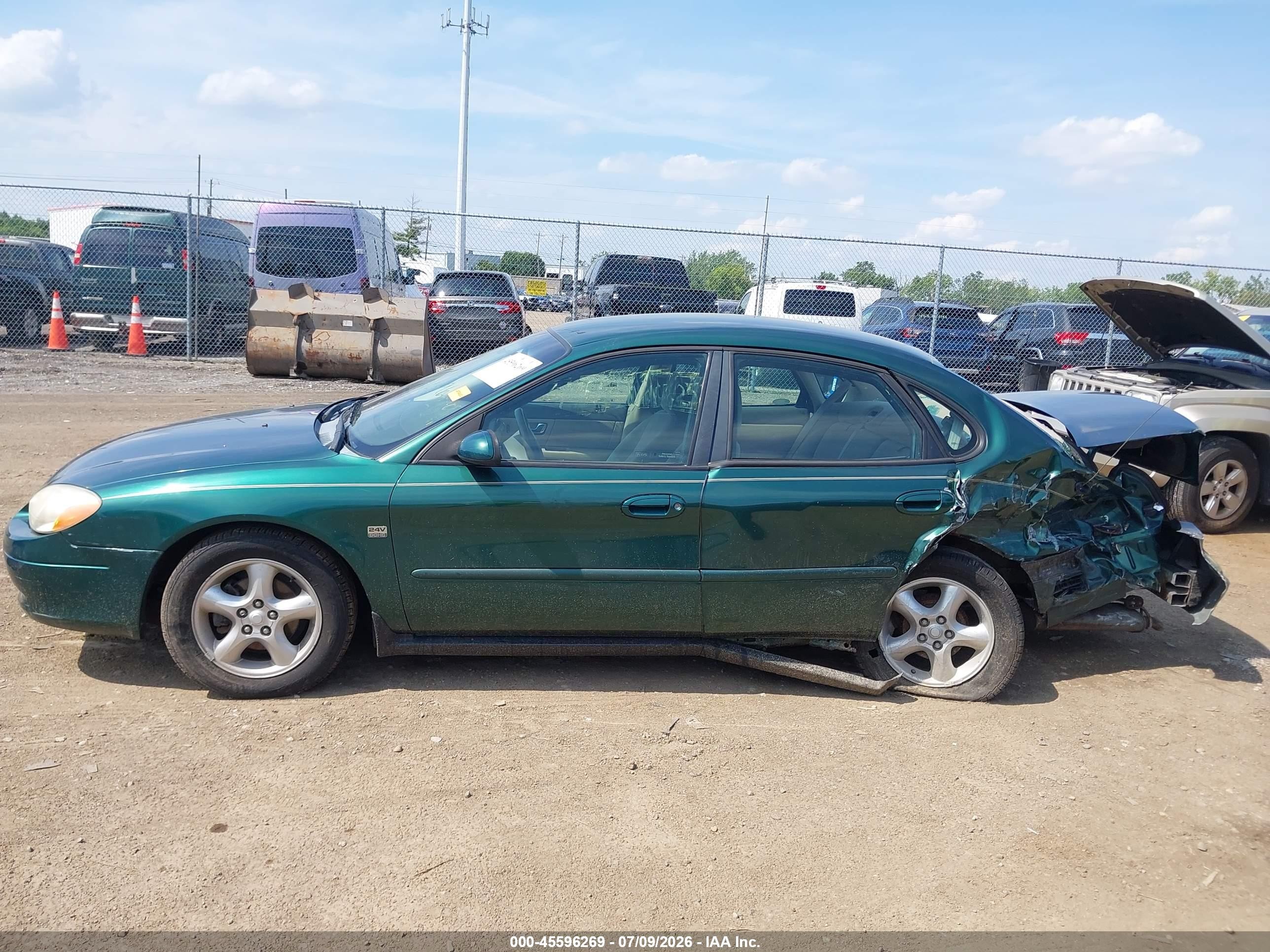 2000 Ford Taurus Ses Green vin: 1FAFP55S3YA286130