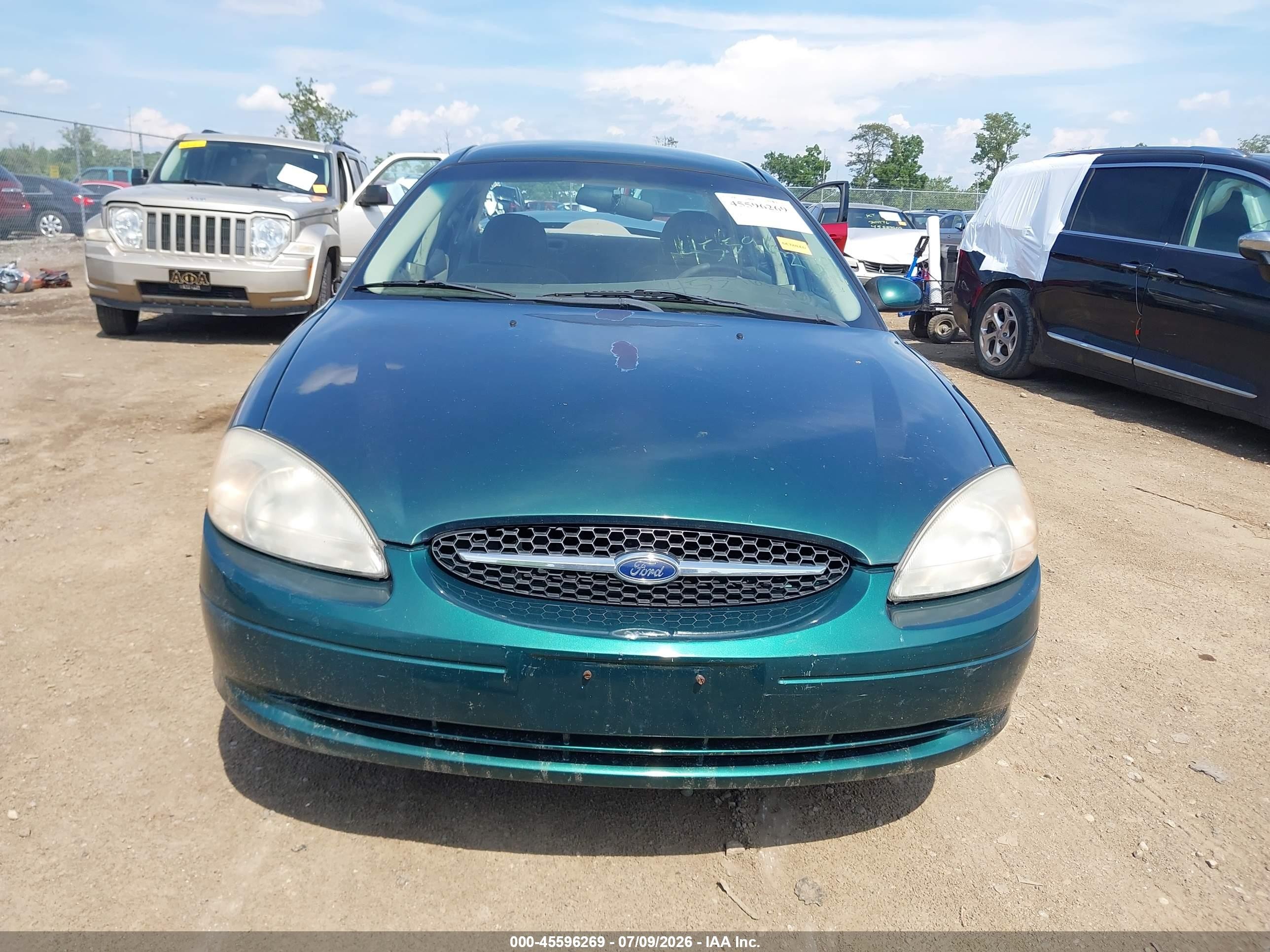 2000 Ford Taurus Ses Green vin: 1FAFP55S3YA286130