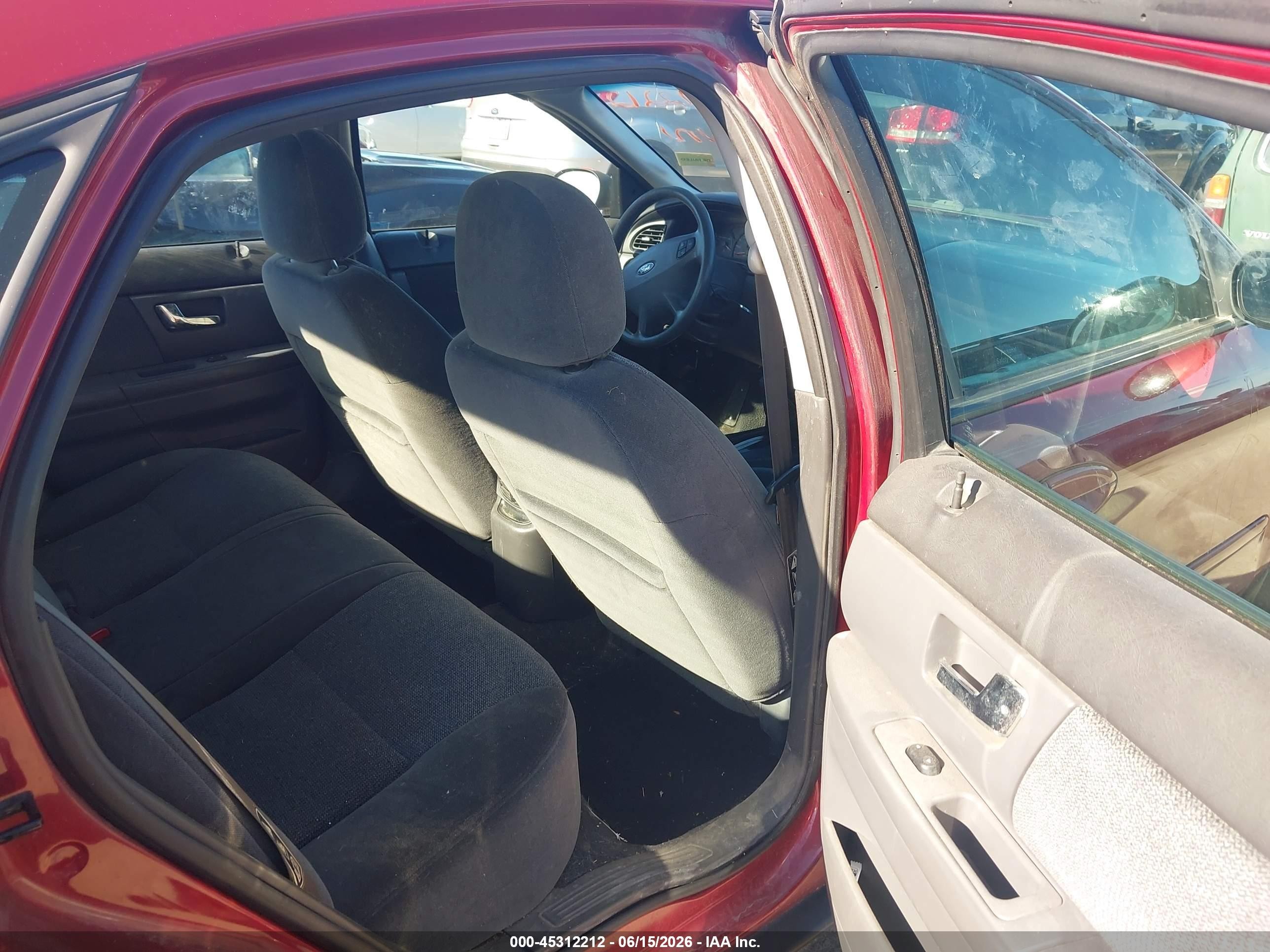 2000 Ford Taurus Ses Burgundy vin: 1FAFP55S4YA206785
