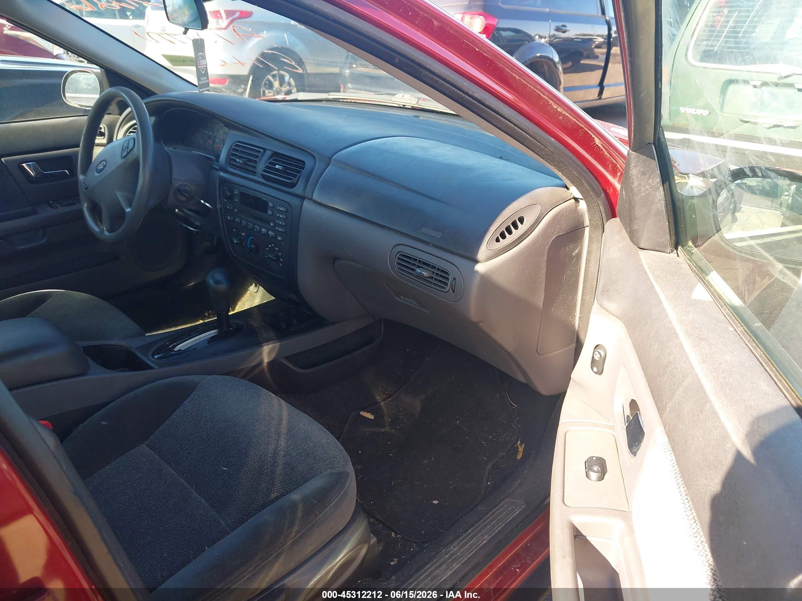 2000 Ford Taurus Ses Burgundy vin: 1FAFP55S4YA206785