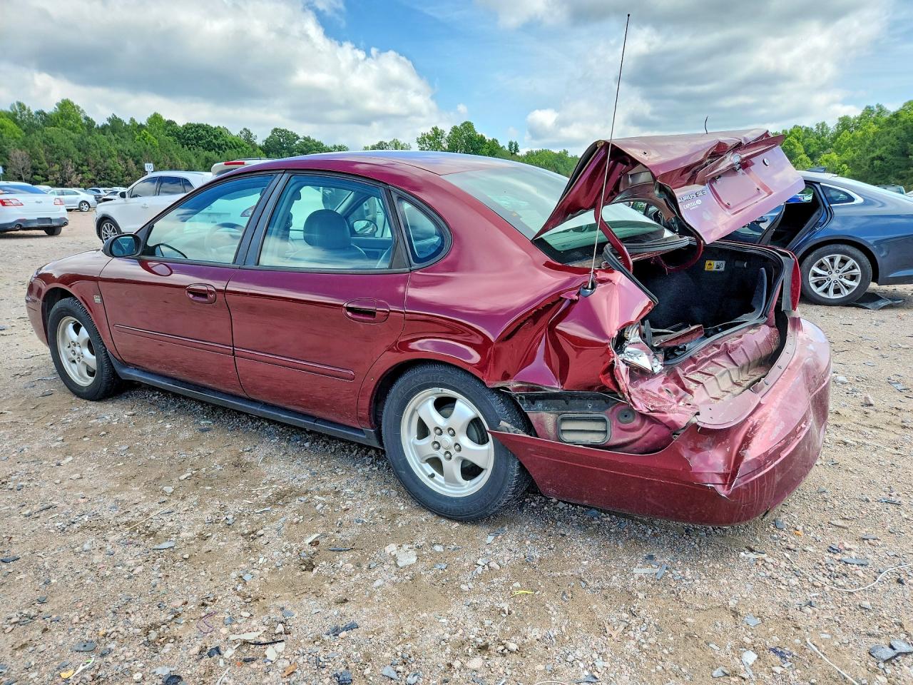 2004 Ford Taurus Ses Red vin: 1FAFP55S54A179817