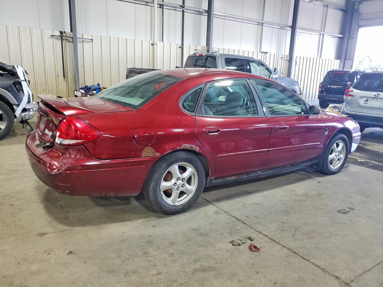 2004 Ford Taurus Ses Burgundy vin: 1FAFP55S54G124779