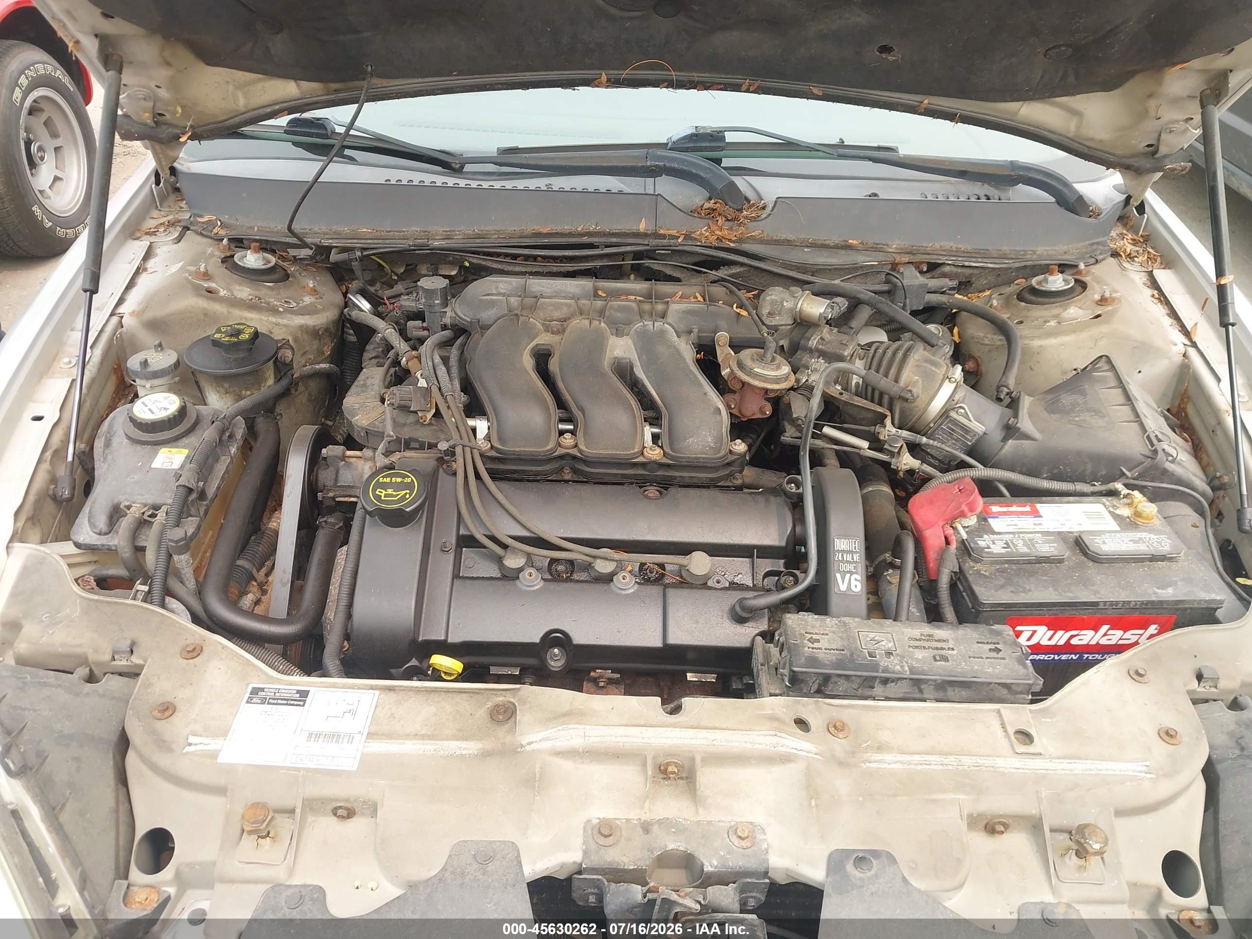 2002 Ford Taurus   Серебряный vin: 1FAFP55S62G131656