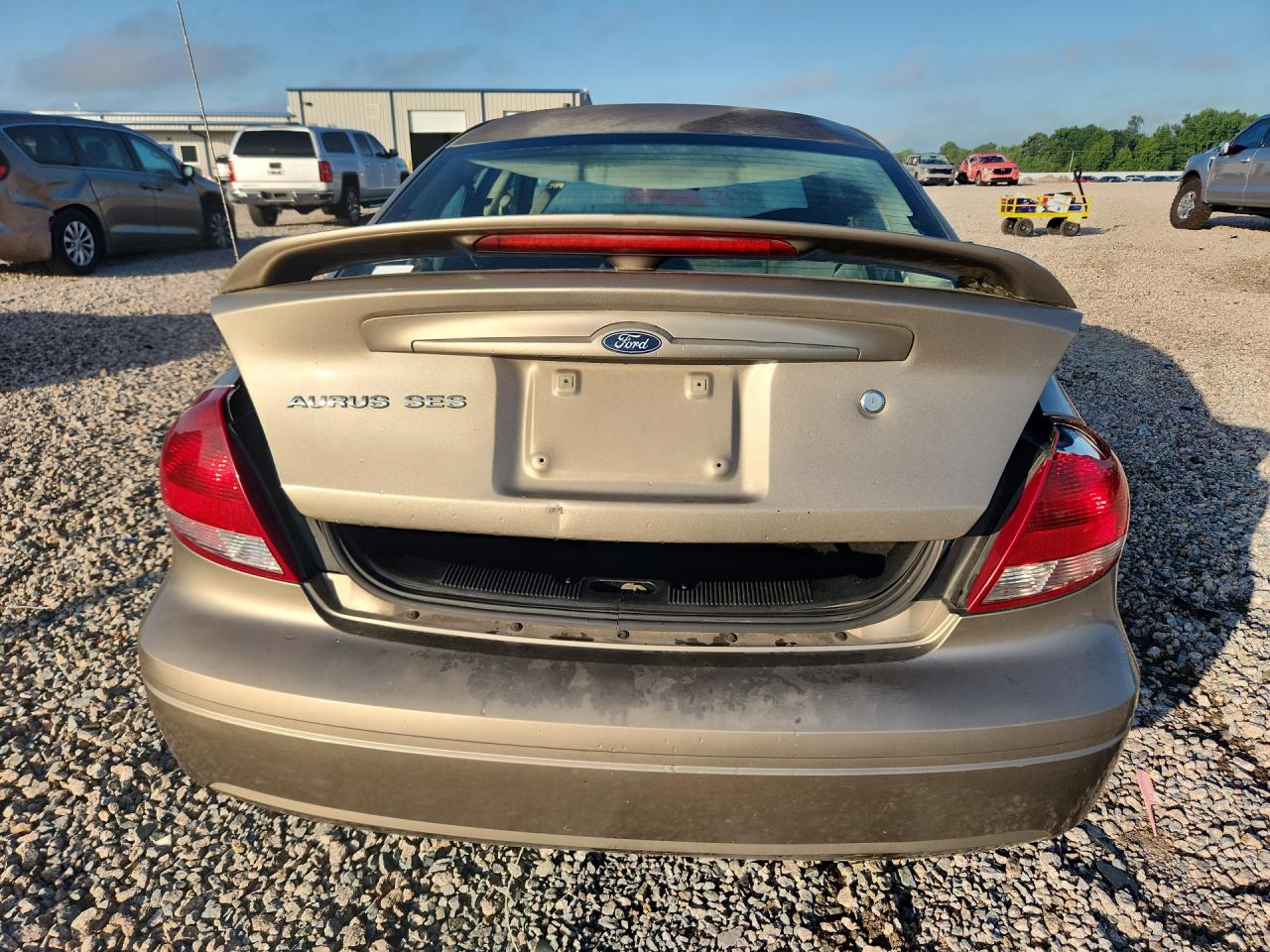2004 Ford Taurus Ses Желто-коричневый vin: 1FAFP55S64A105905