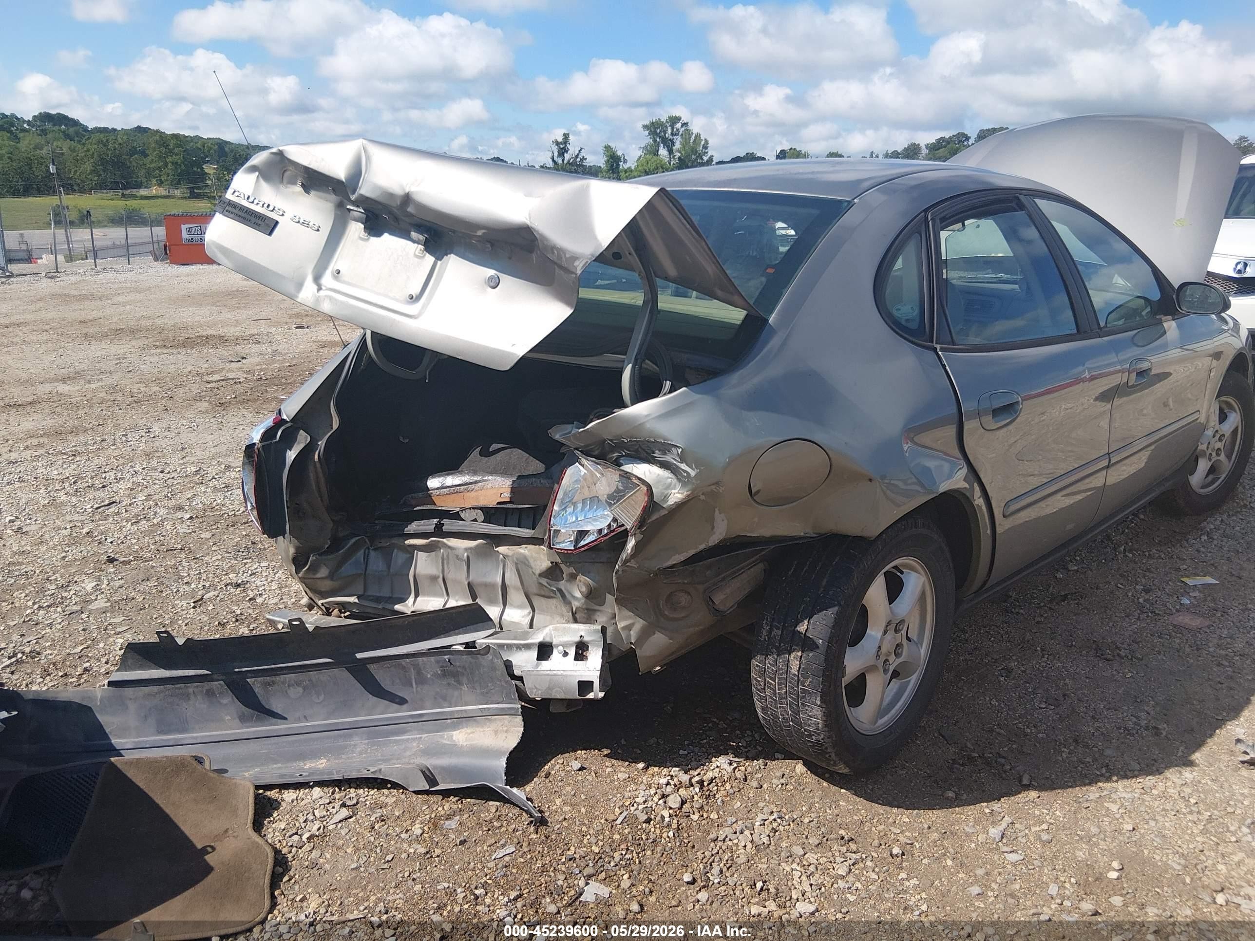 2004 Ford Taurus Ses Silver vin: 1FAFP55S64G121888