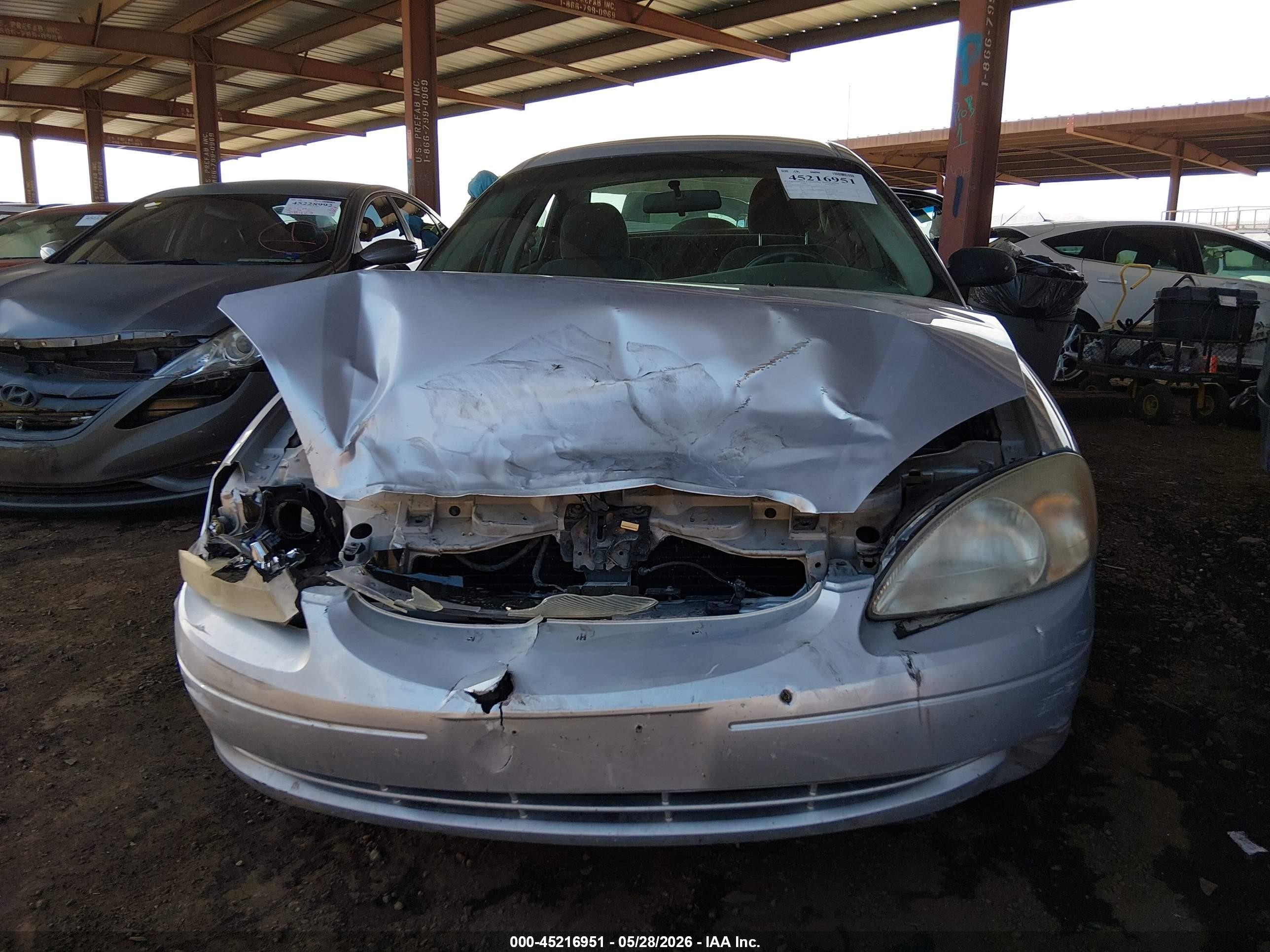 2000 Ford Taurus Ses Silver vin: 1FAFP55S6YA140160