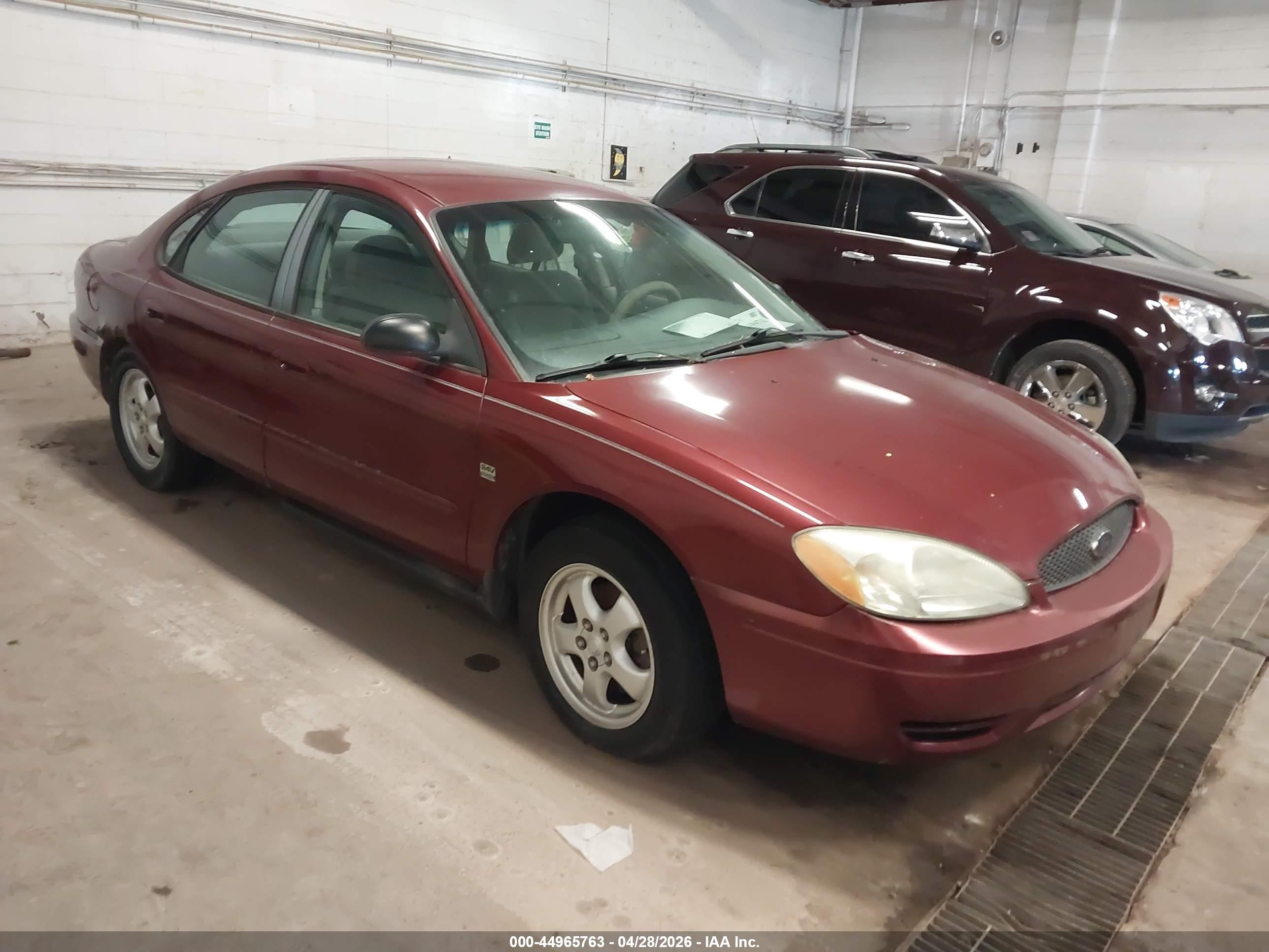 1FAFP55S74G201555