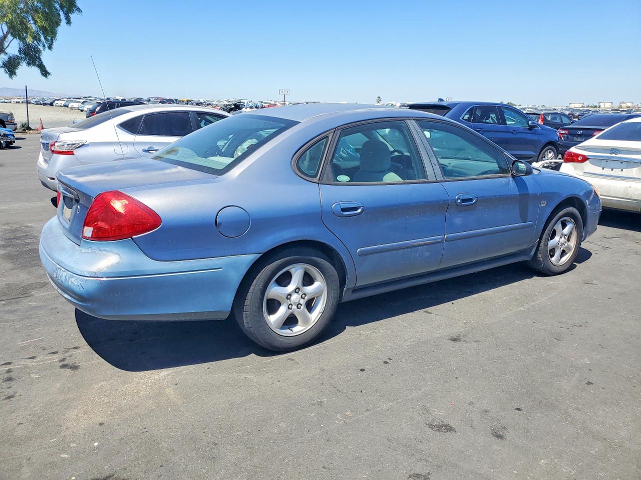 2000 Ford Taurus Ses Blue vin: 1FAFP55S7YA212273