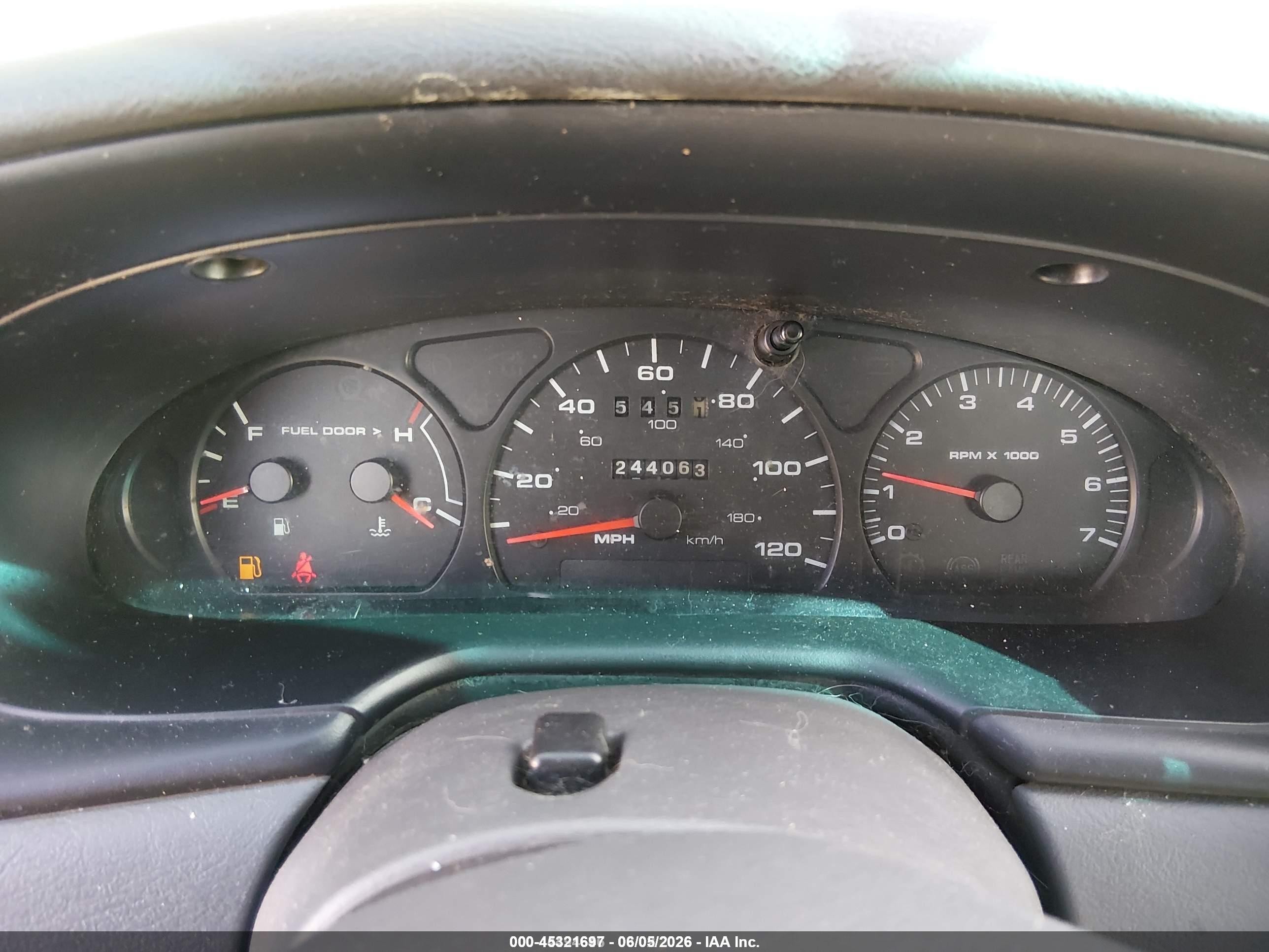 2000 Ford Taurus Ses Black vin: 1FAFP55S7YG246372