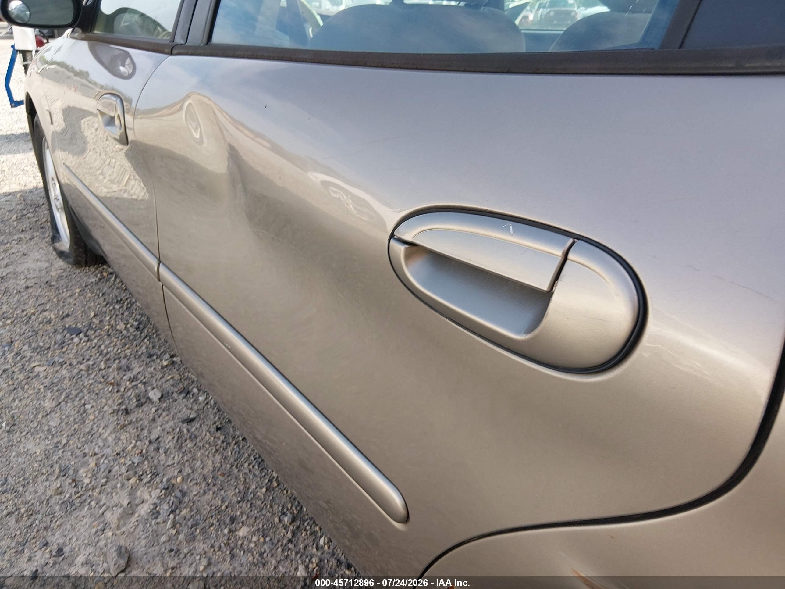 2002 Ford Taurus Ses Золотой vin: 1FAFP55S82G120142