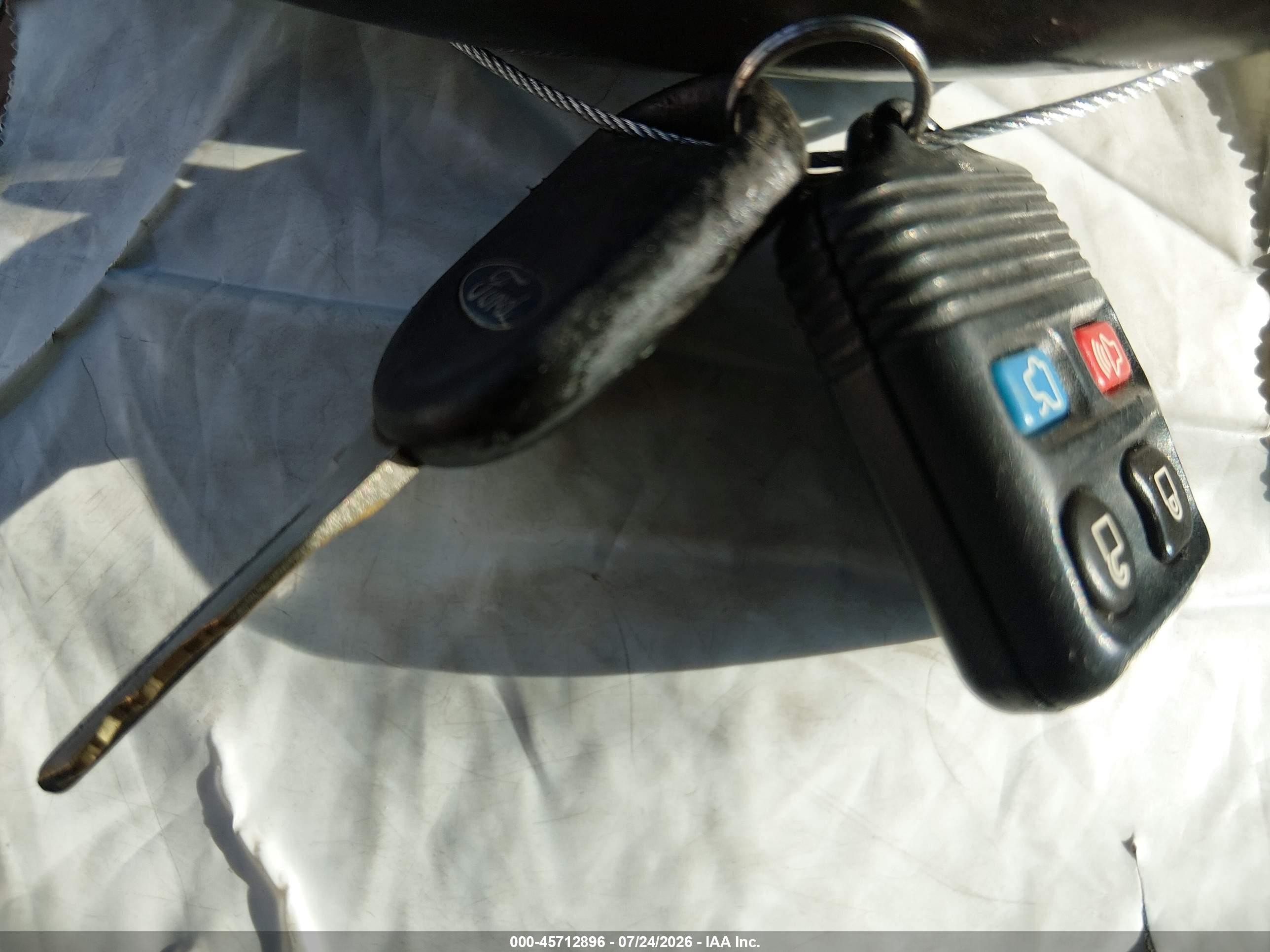 2002 Ford Taurus Ses Золотой vin: 1FAFP55S82G120142