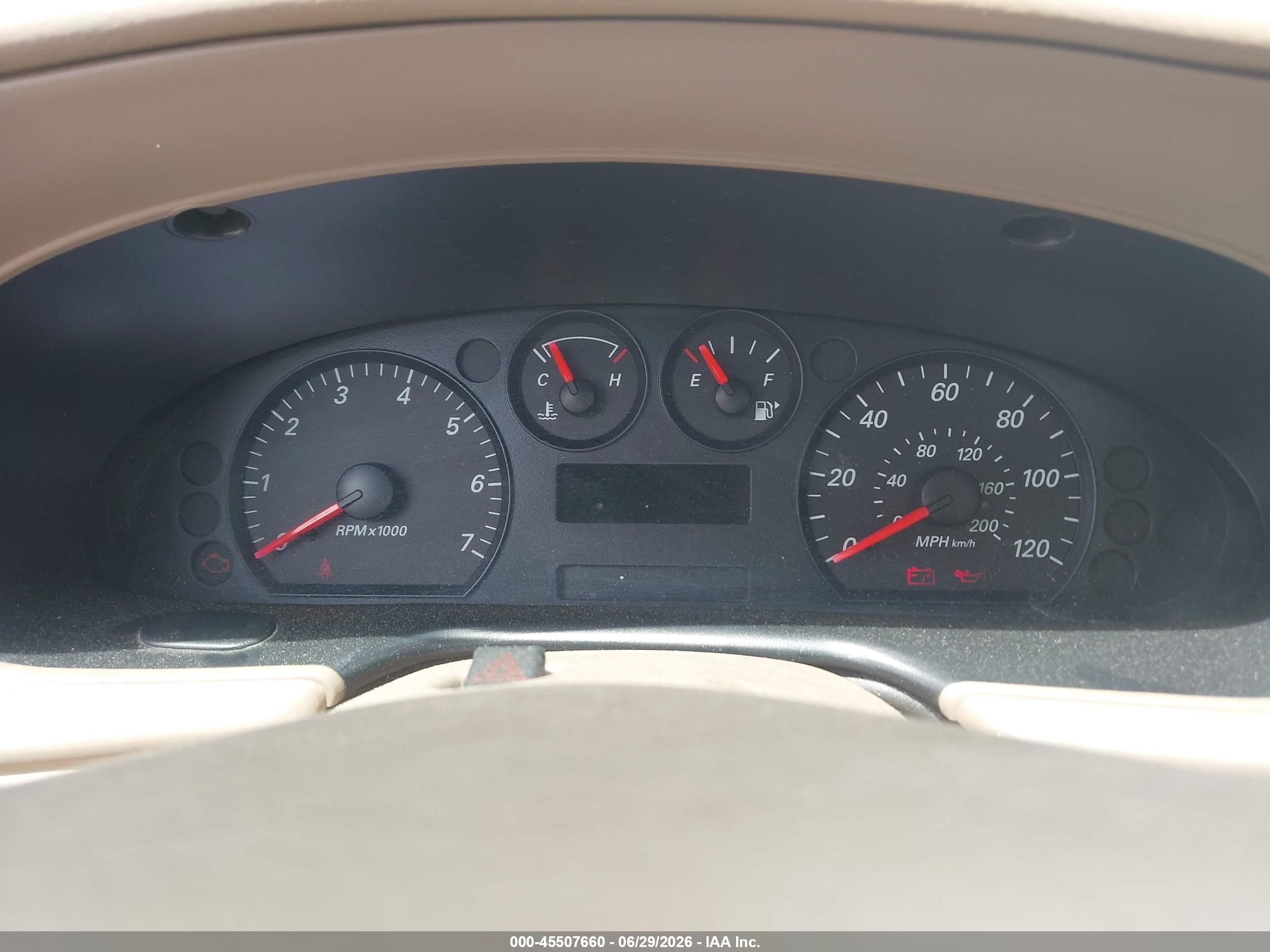 2004 Ford Taurus Ses Tan vin: 1FAFP55S84G135999