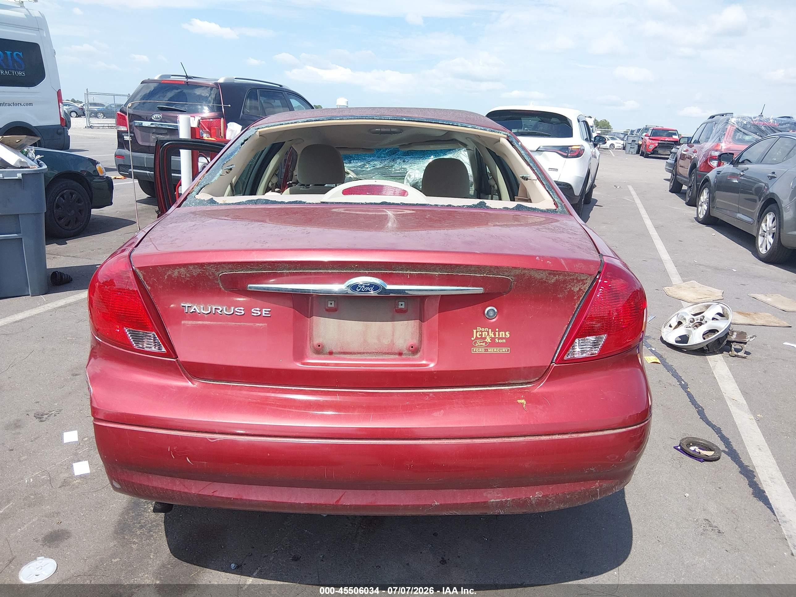 2000 Ford Taurus Ses Red vin: 1FAFP55S8YA184094