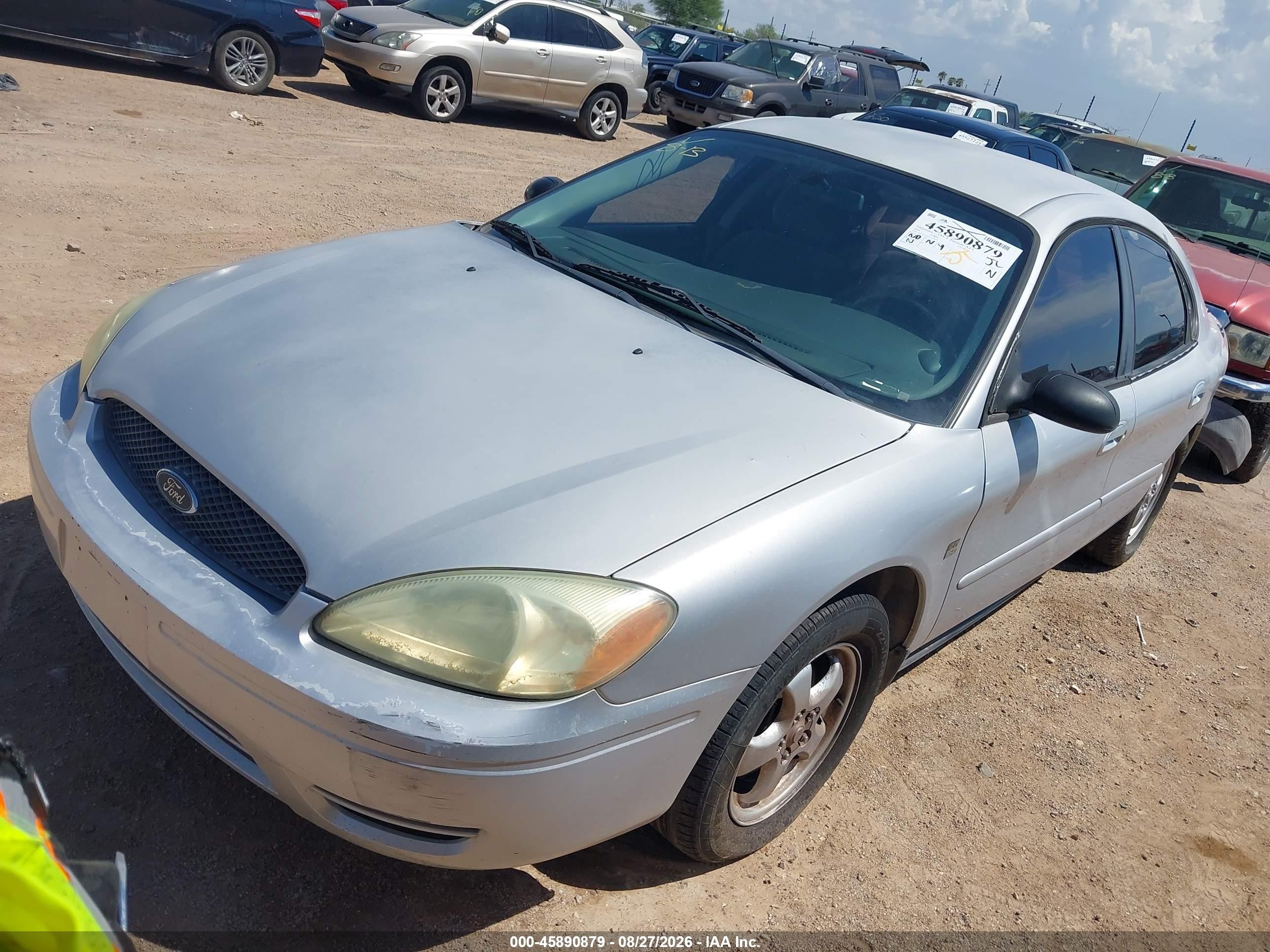 2004 Ford Taurus Ses Серебряный vin: 1FAFP55S94G159633