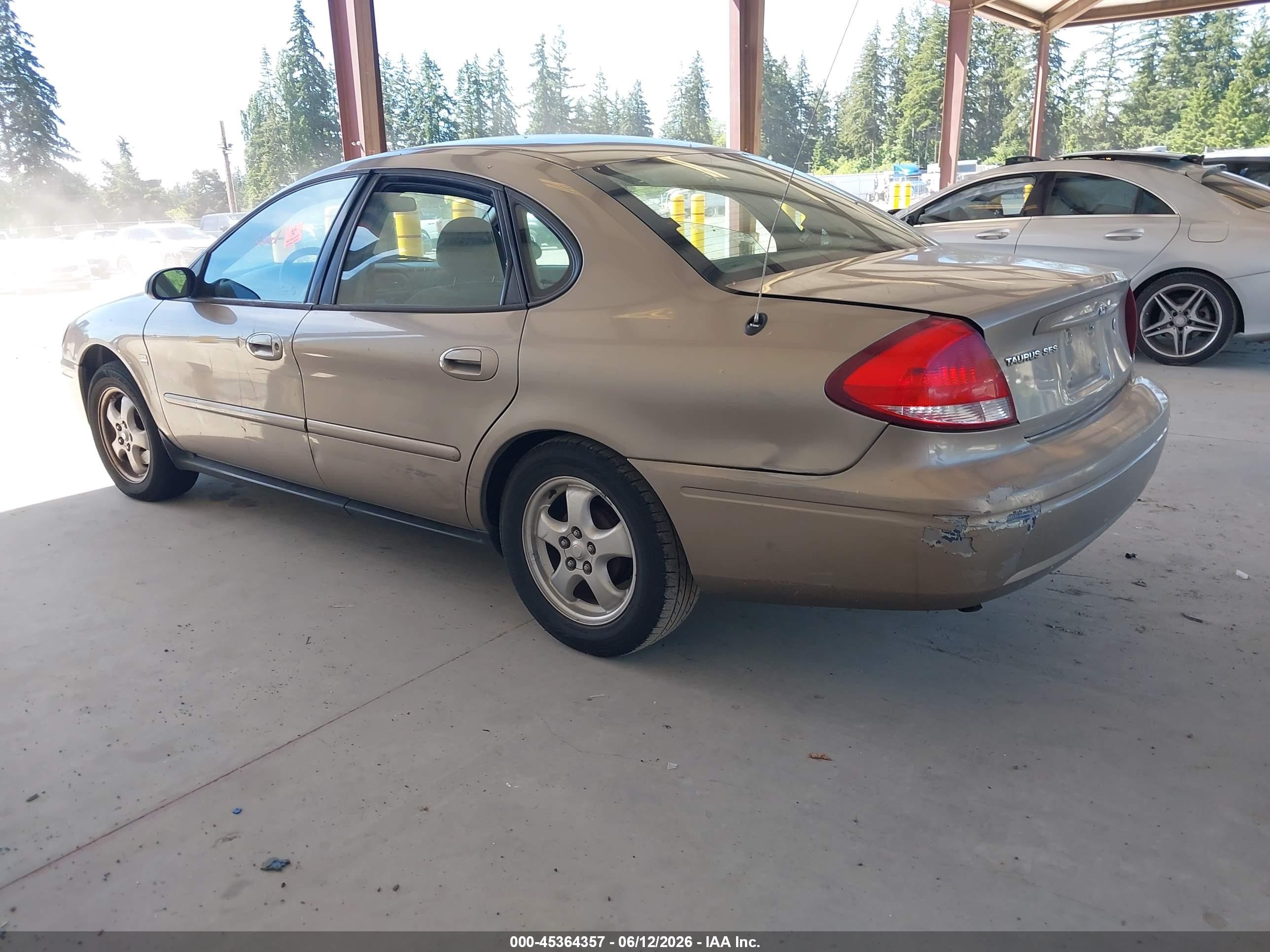 2004 Ford Taurus Ses Желто-коричневый vin: 1FAFP55S94G196584