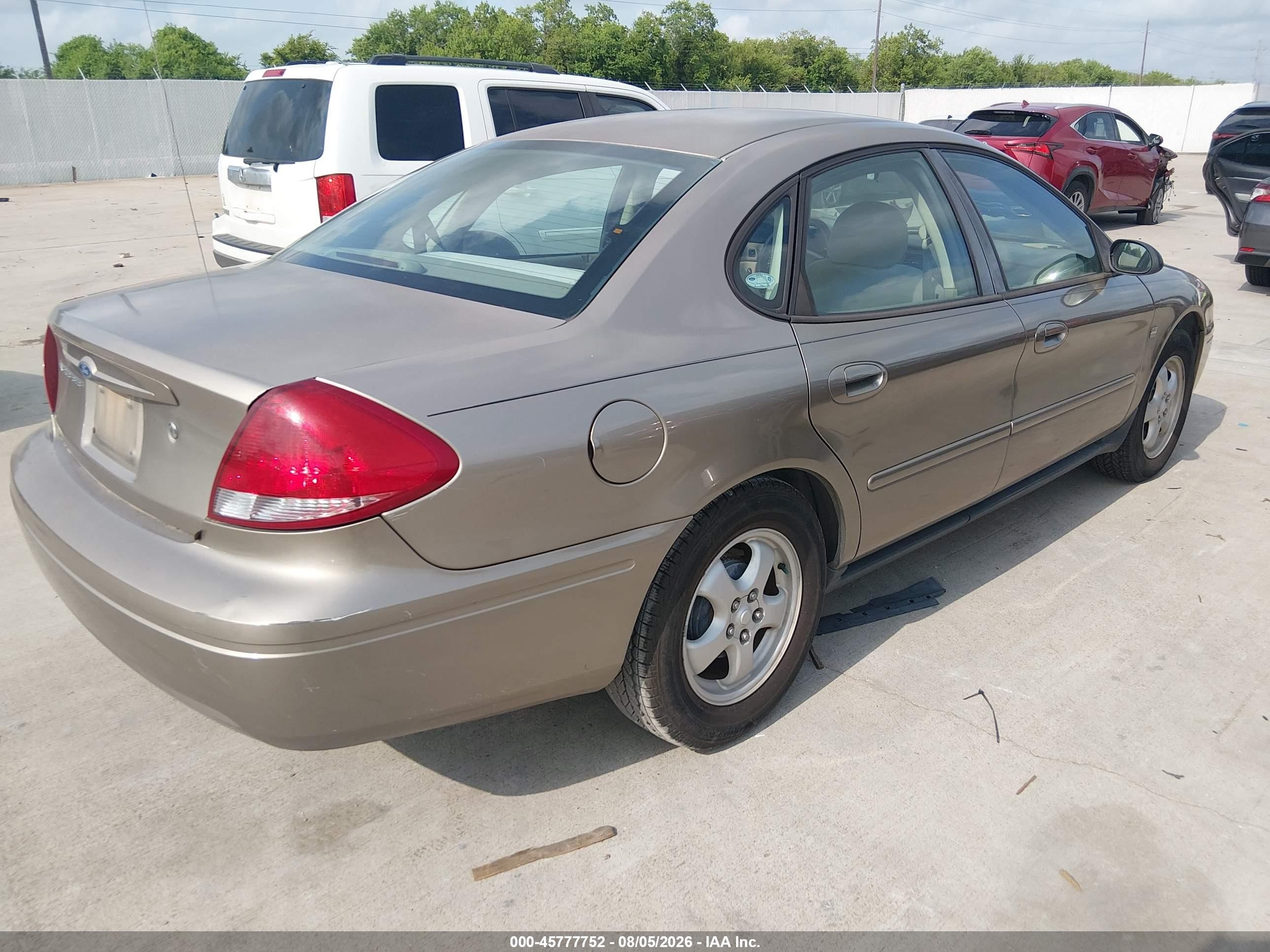 2004 Ford Taurus Ses Gold vin: 1FAFP55SX4G174111