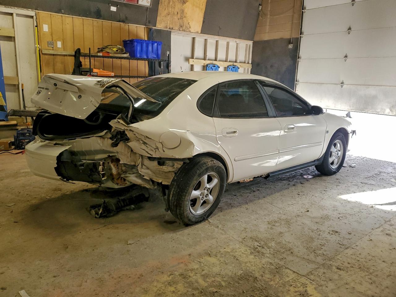 2004 Ford Taurus Ses White vin: 1FAFP55SX4G198120