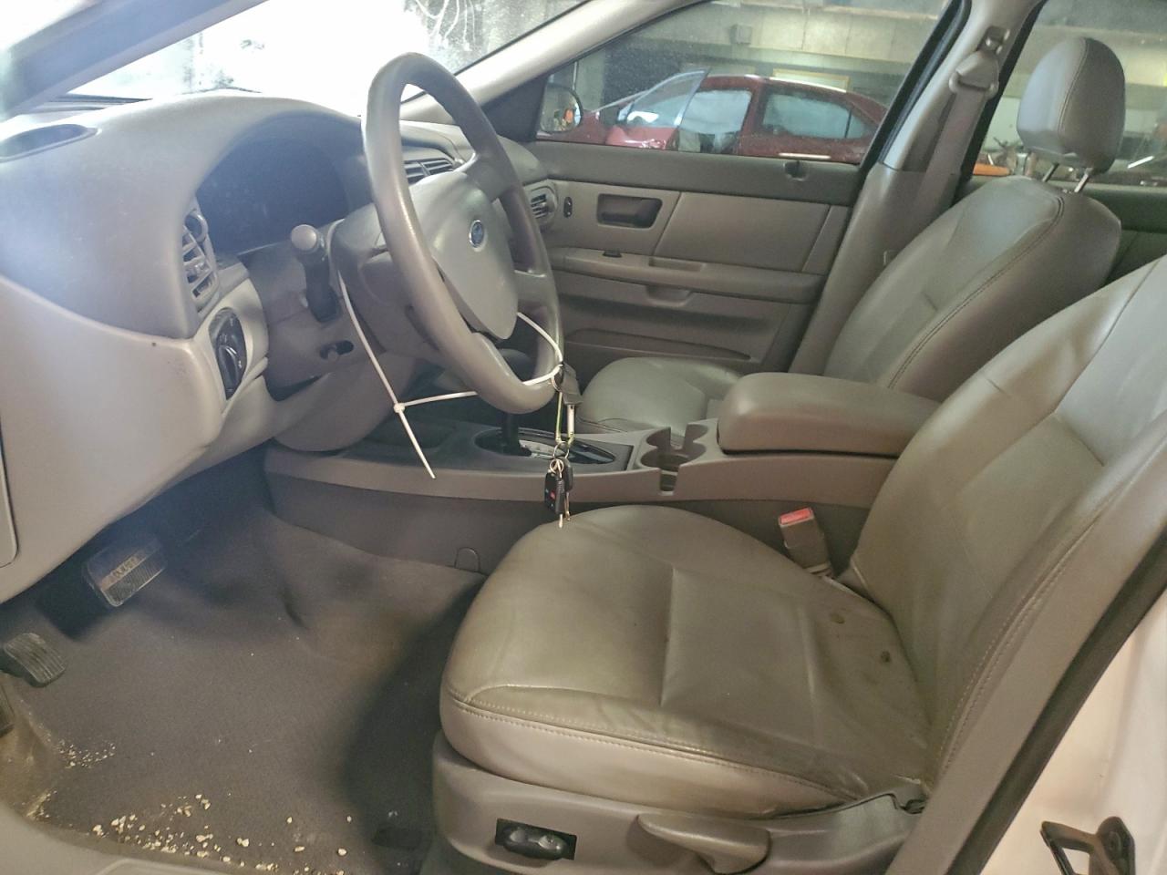 2004 Ford Taurus Ses White vin: 1FAFP55SX4G198120