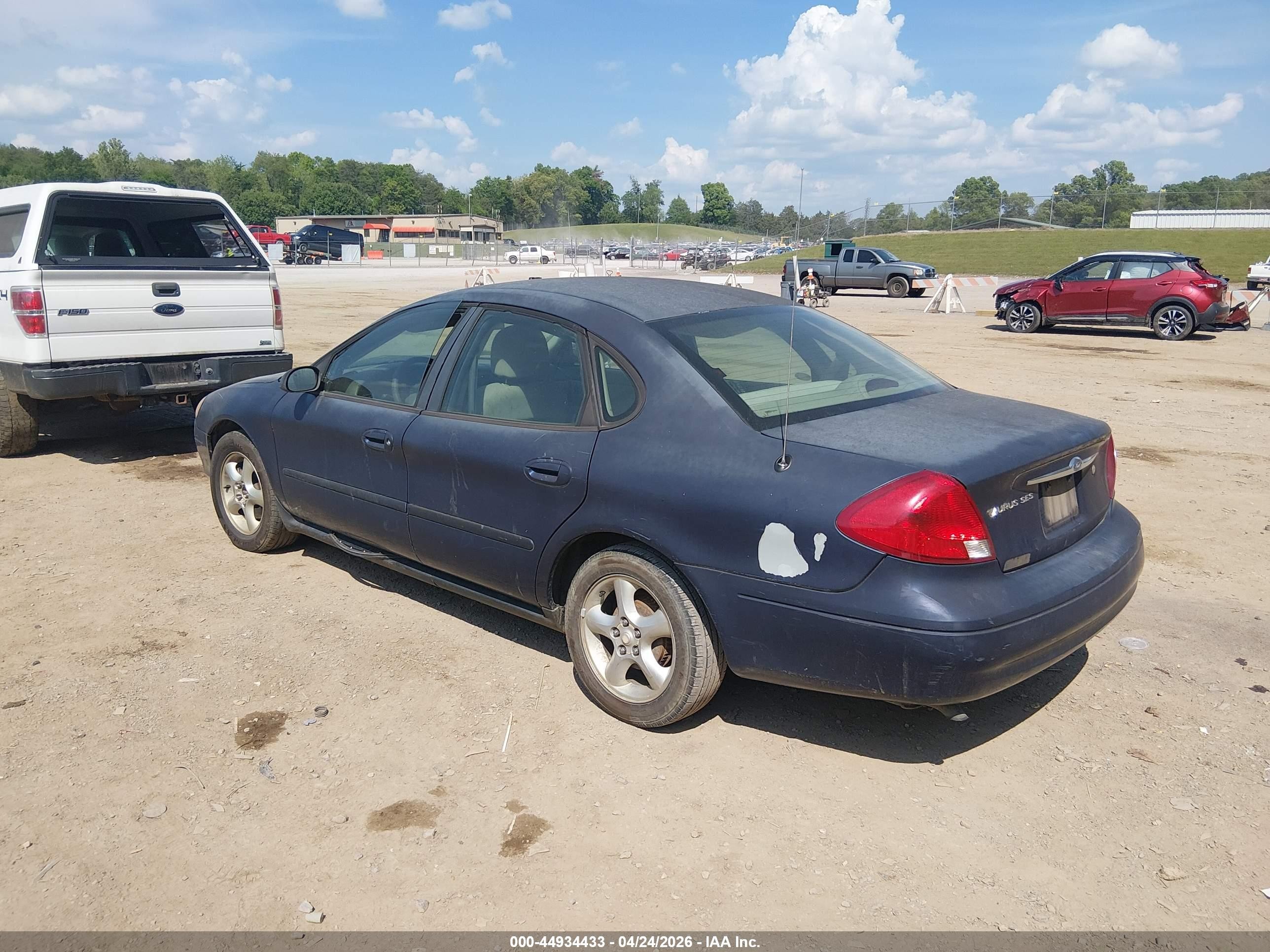 2001 Ford Taurus Ses Blue vin: 1FAFP55U01A125810