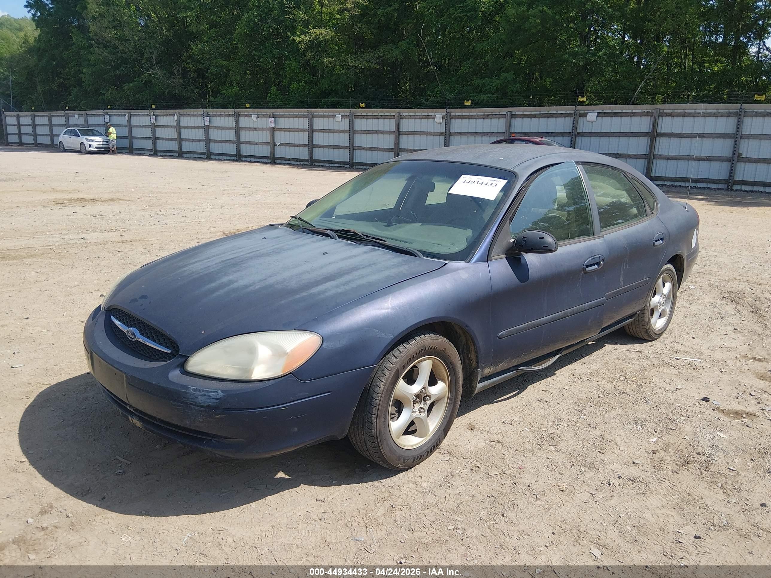 2001 Ford Taurus Ses Blue vin: 1FAFP55U01A125810