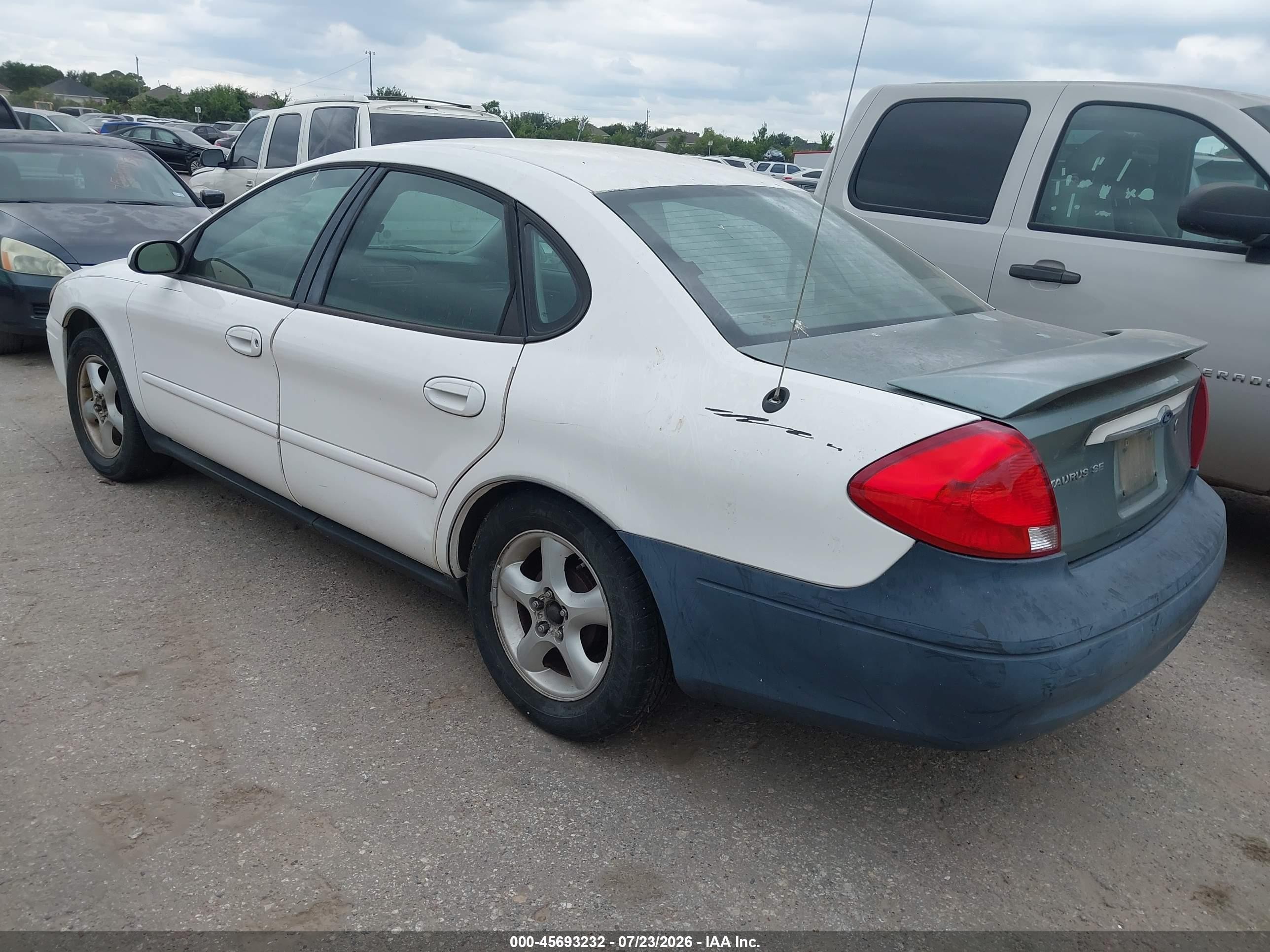 2001 Ford Taurus Ses Белый vin: 1FAFP55U01G262839