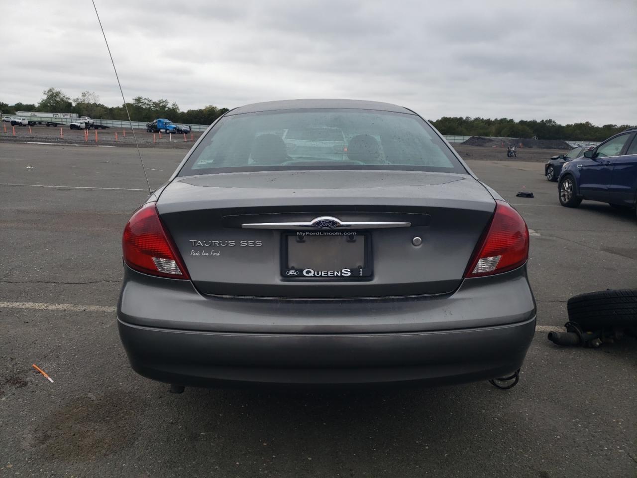 2002 Ford Taurus Ses Gray vin: 1FAFP55U02A196202