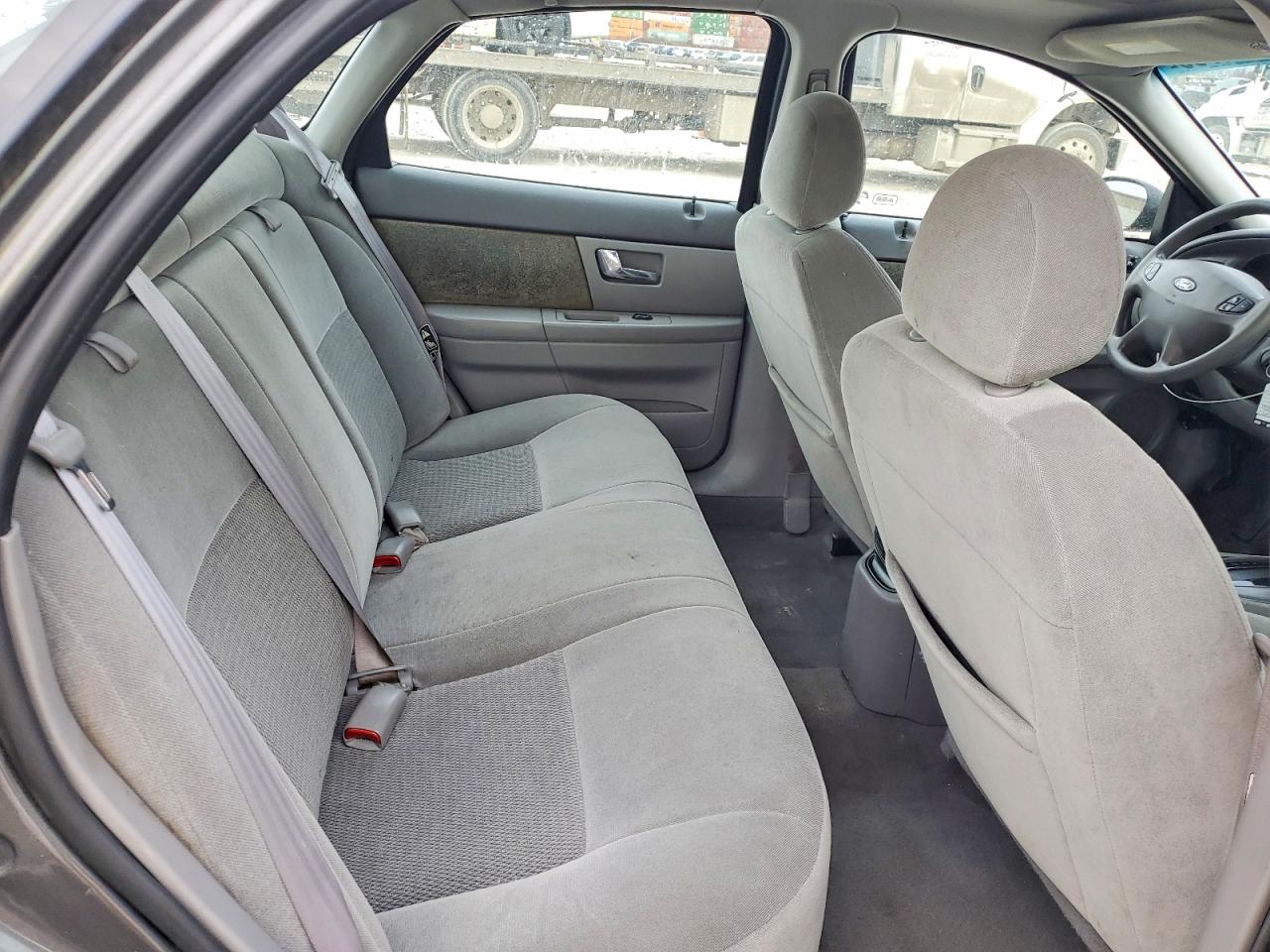 2003 Ford Taurus Gray vin: 1FAFP55U03A131822
