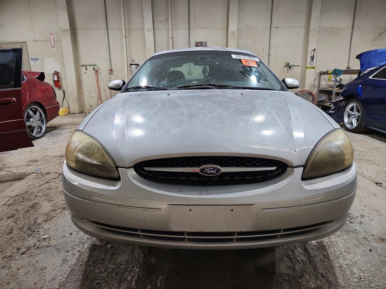 2002 Ford Taurus Ses Серебряный vin: 1FAFP55U12G243492