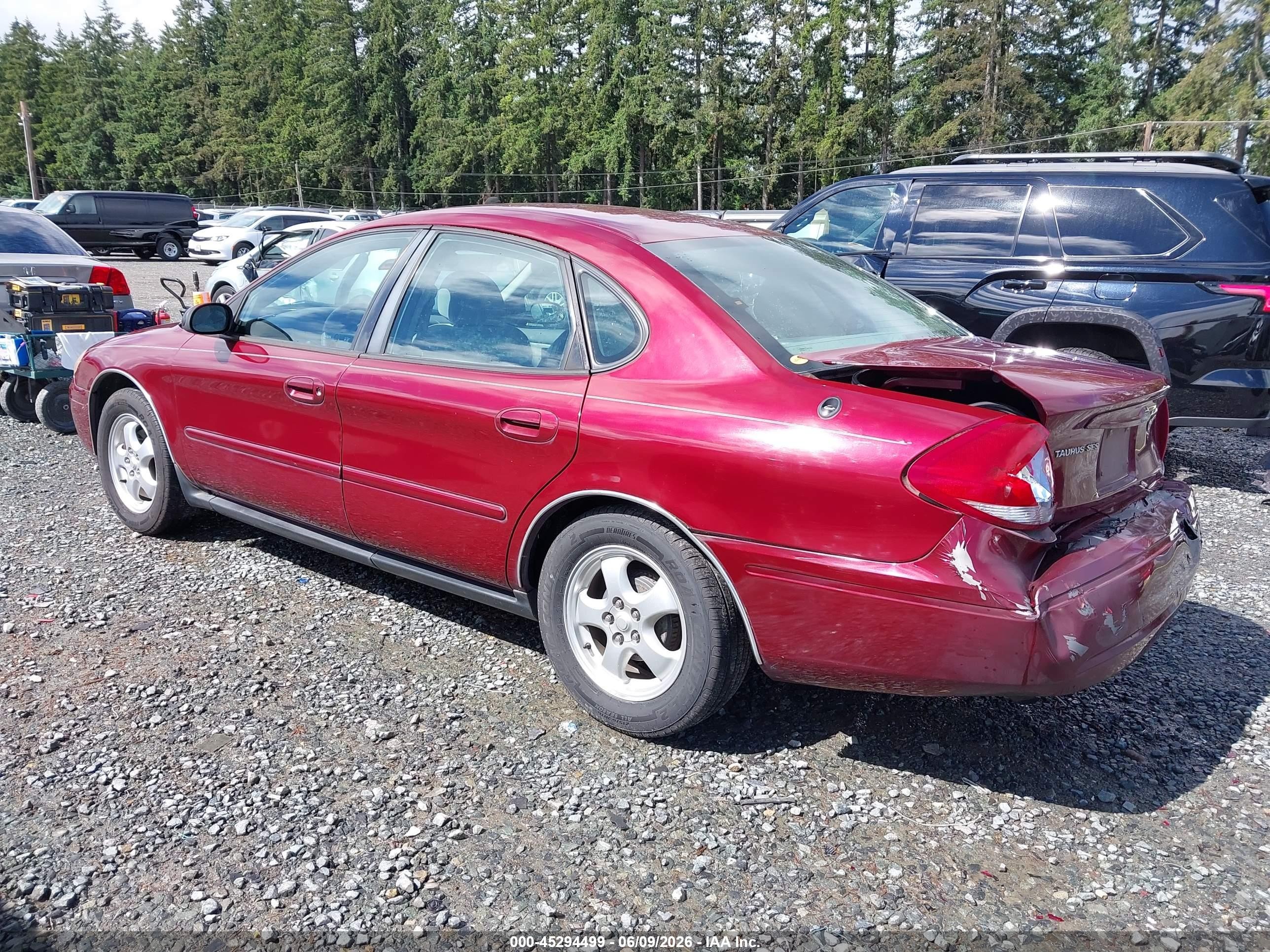 2004 Ford Taurus Ses Темно-бордовый vin: 1FAFP55U14G163354