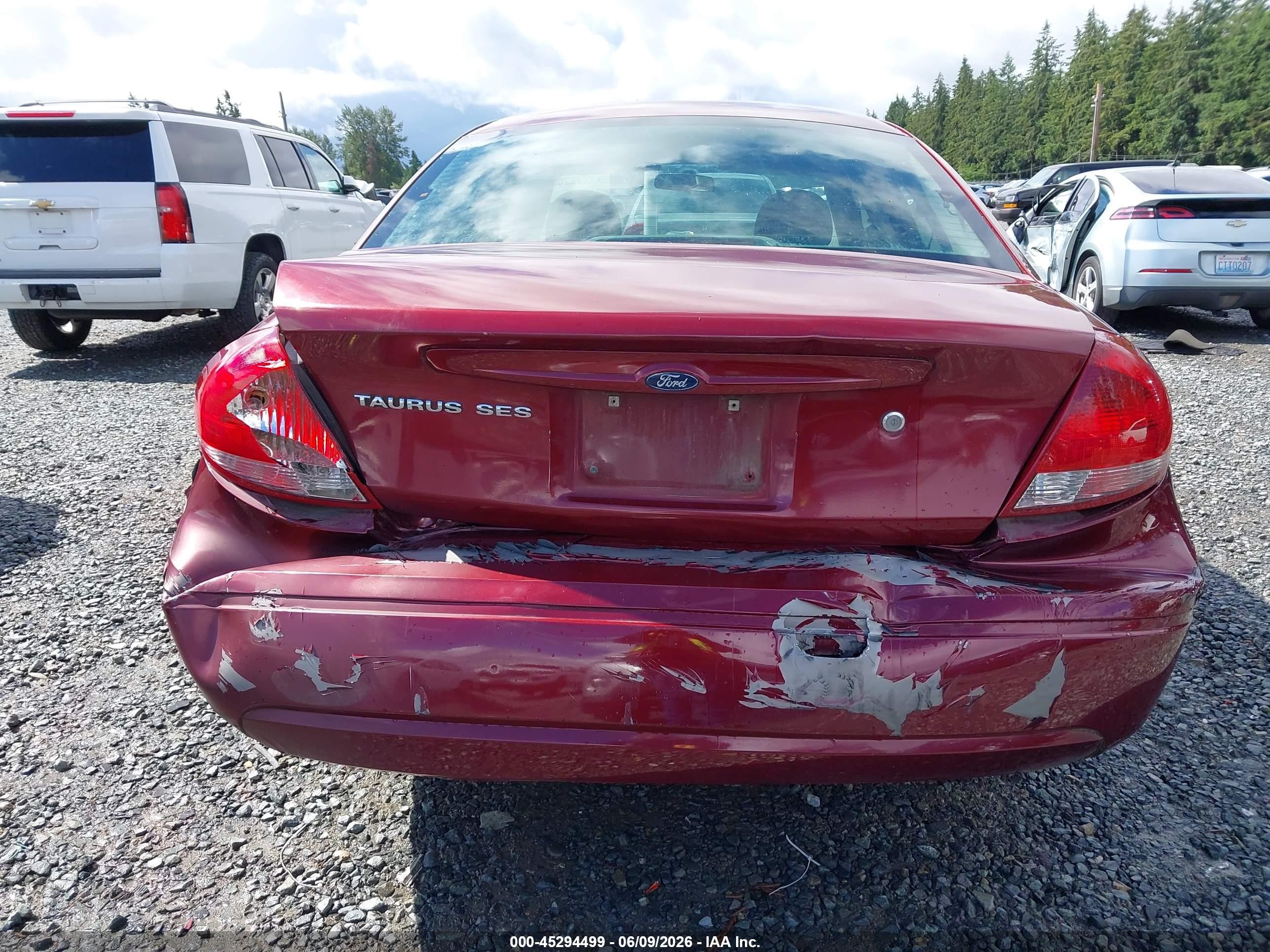 2004 Ford Taurus Ses Темно-бордовый vin: 1FAFP55U14G163354