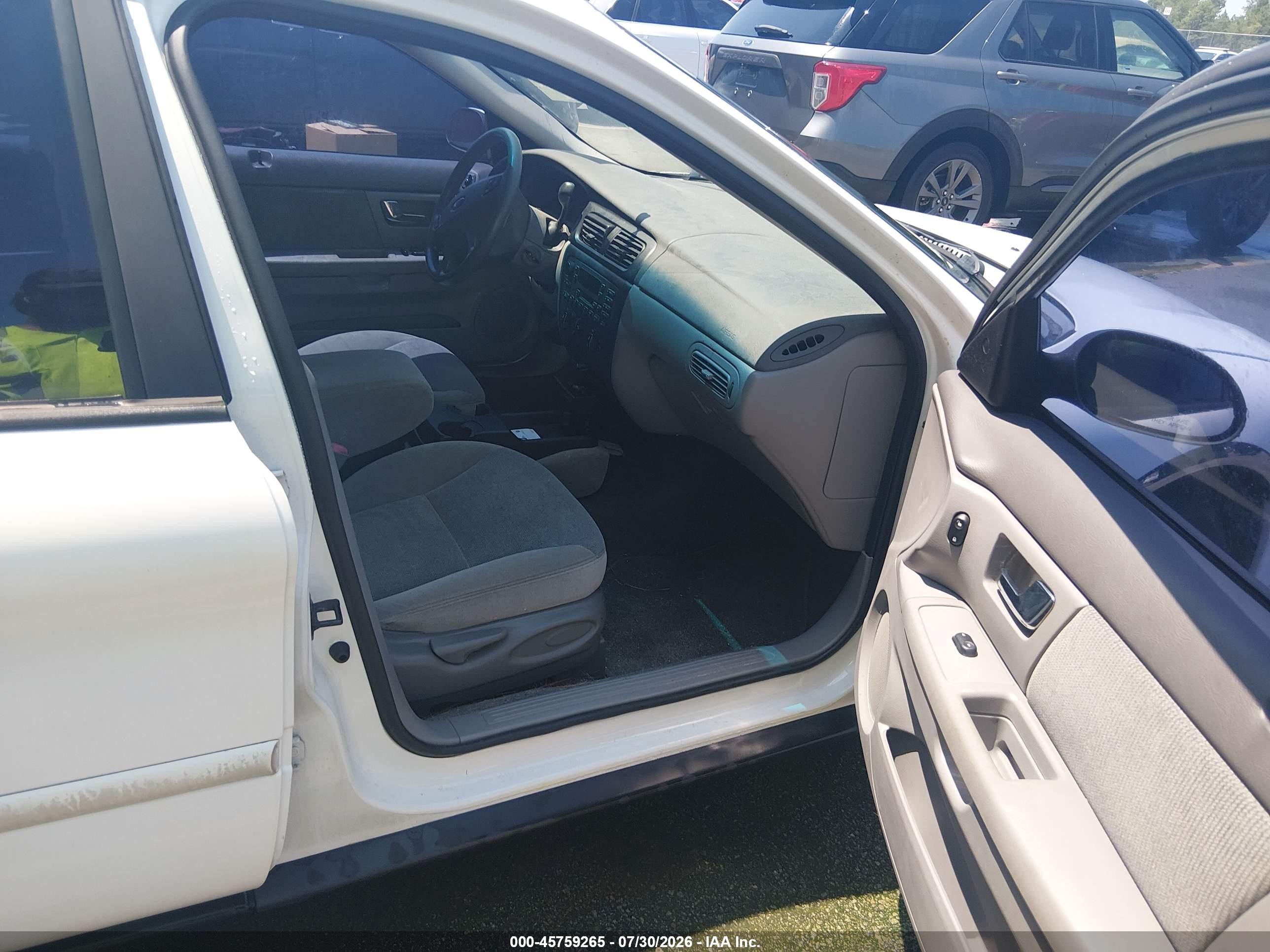 2000 Ford Taurus Ses White vin: 1FAFP55U1YA245495