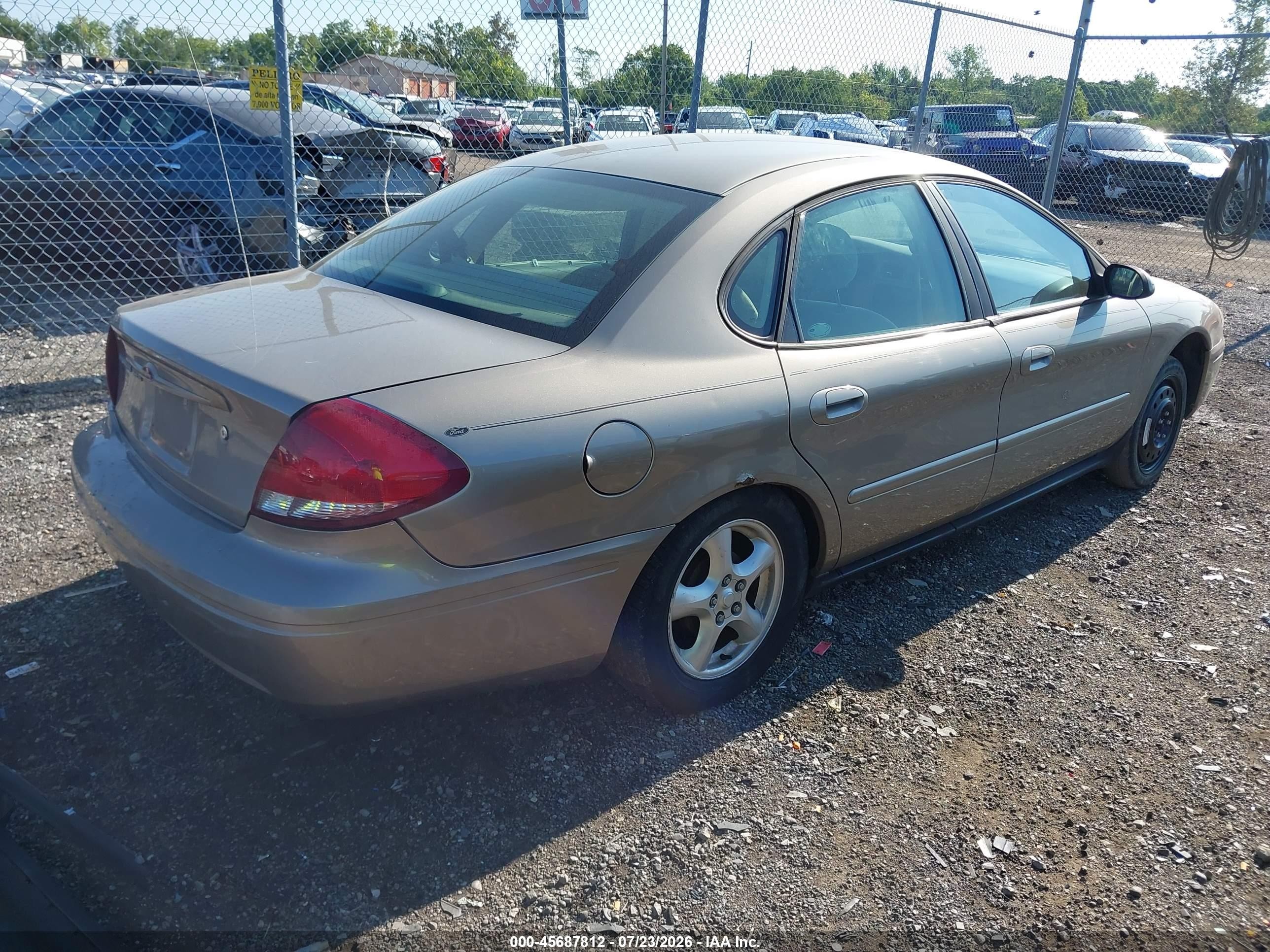 2004 Ford Taurus Ses Tan vin: 1FAFP55U24A124114