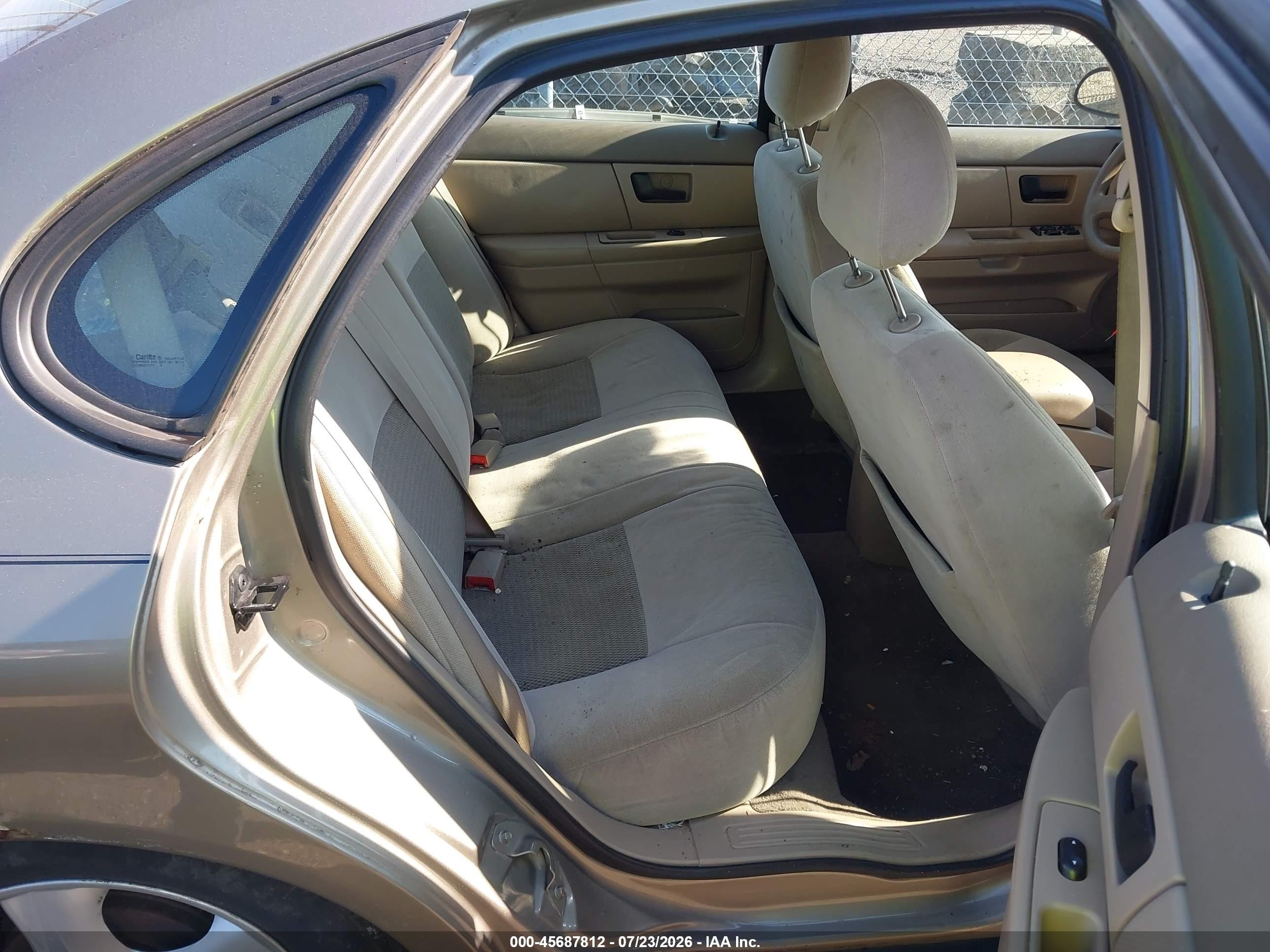 2004 Ford Taurus Ses Tan vin: 1FAFP55U24A124114