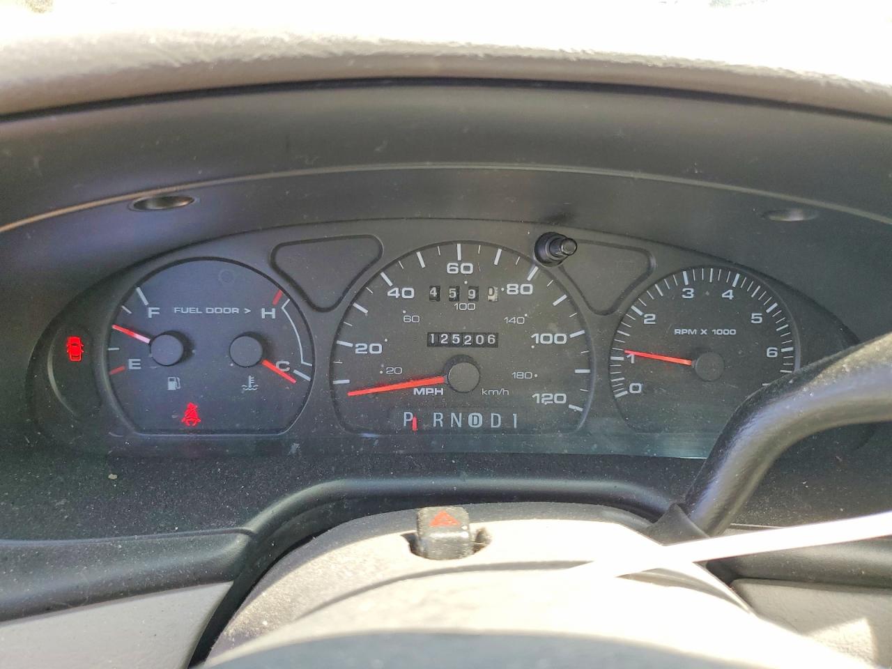 2001 Ford Taurus Ses Серебряный vin: 1FAFP55U31G174237