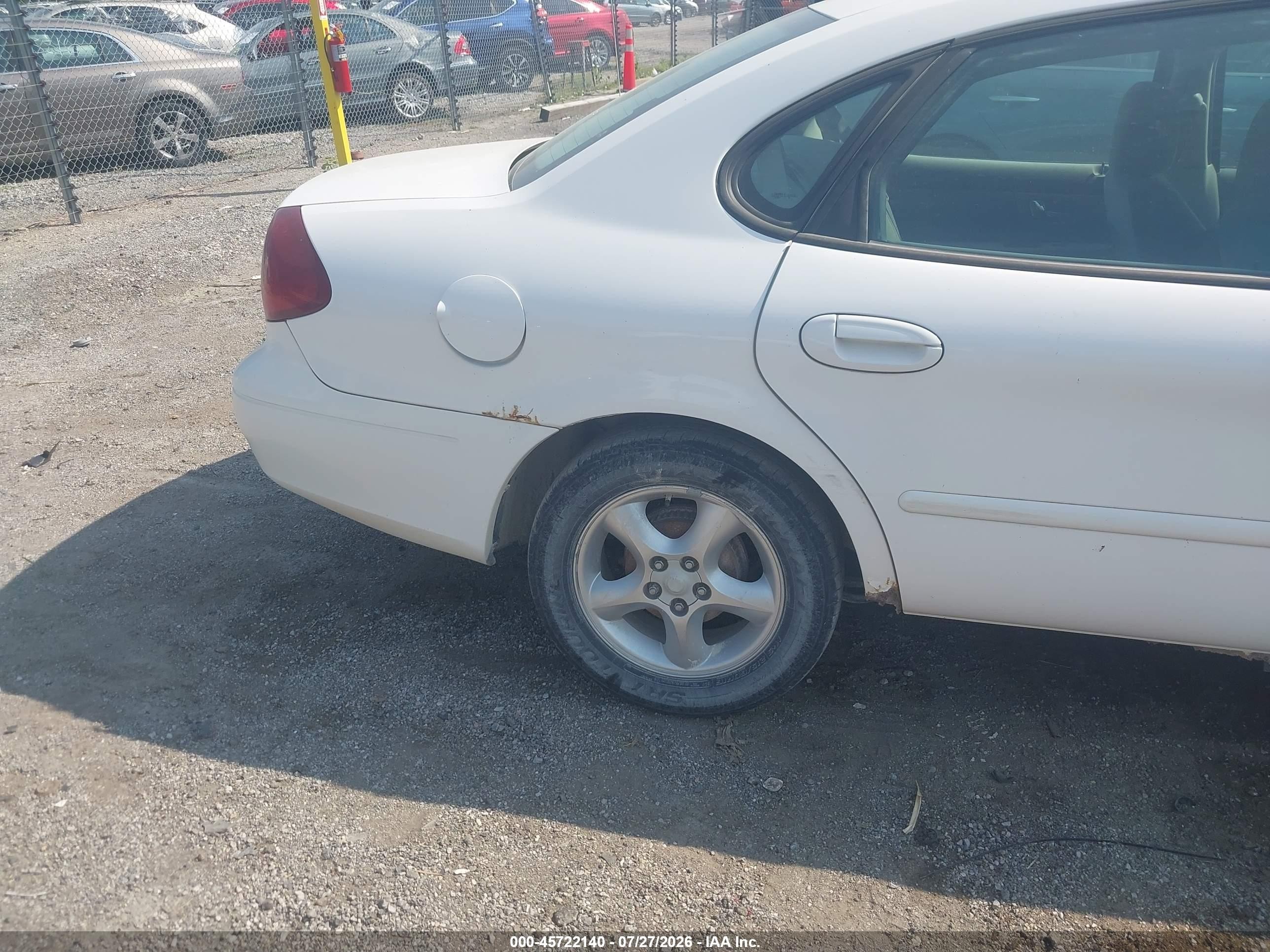 2001 Ford Taurus Ses White vin: 1FAFP55U41G210470